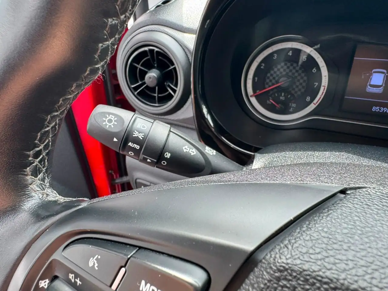 Hyundai i10 1,2 AT NAVI/CAM/PDC/SHZ/LHZ/4SEASON/GARANTIE, миниатюра 12