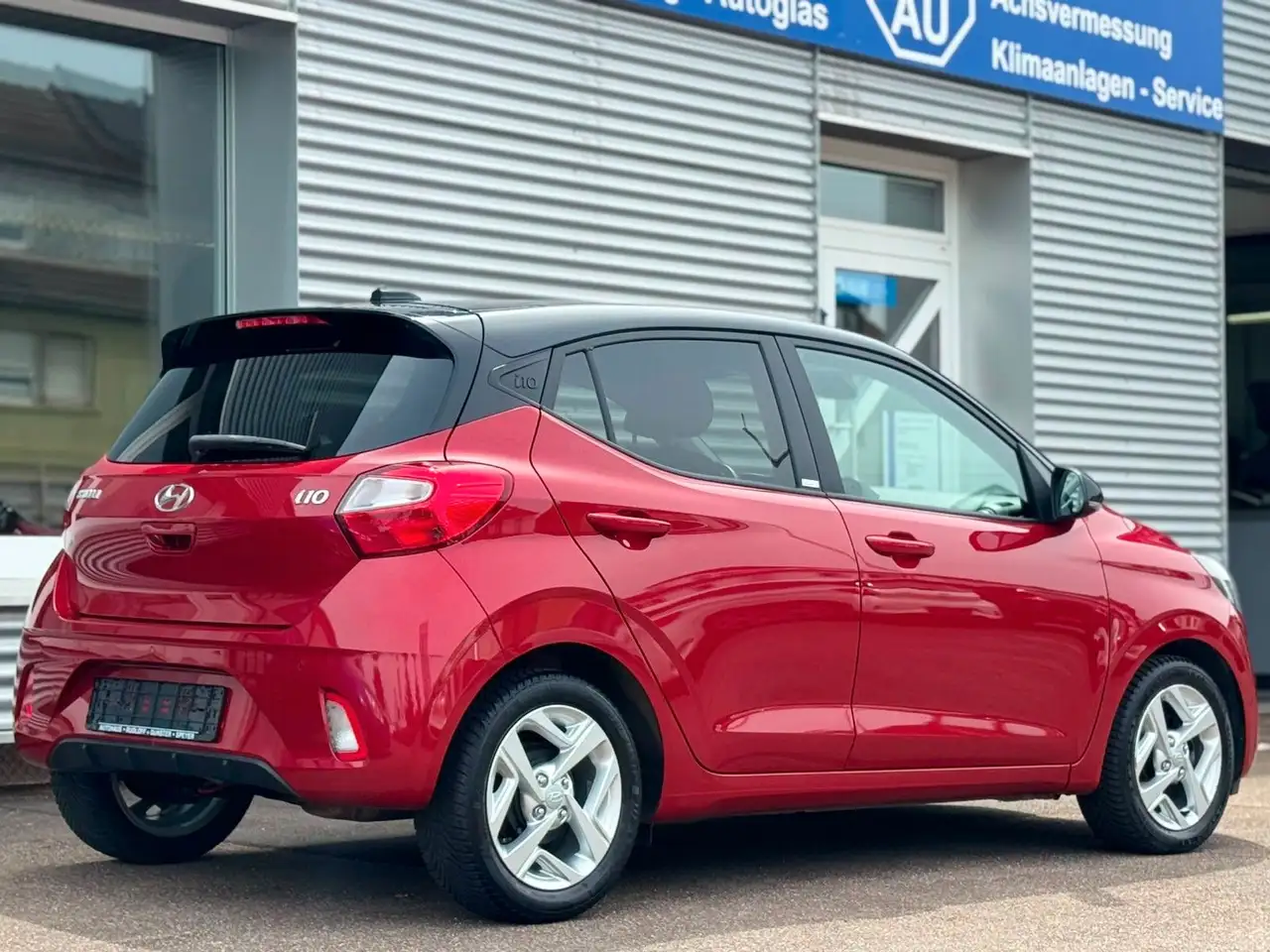 Hyundai i10 1,2 AT NAVI/CAM/PDC/SHZ/LHZ/4SEASON/GARANTIE, миниатюра 3