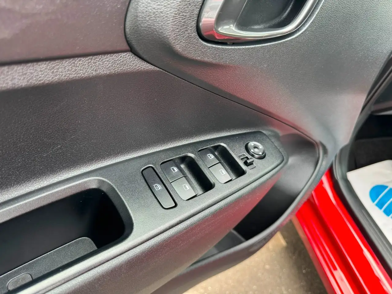 Hyundai i10 1,2 AT NAVI/CAM/PDC/SHZ/LHZ/4SEASON/GARANTIE, миниатюра 9