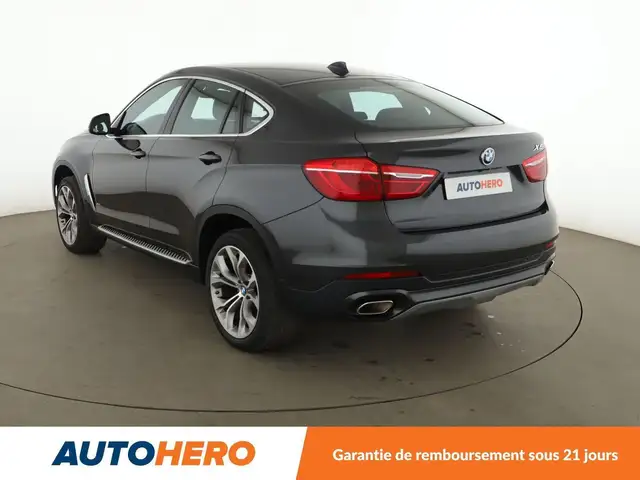 BMW X6 view 4