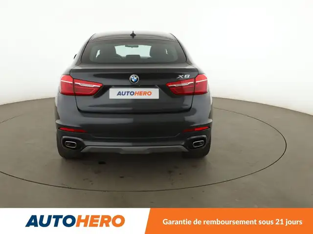 BMW X6 view 5