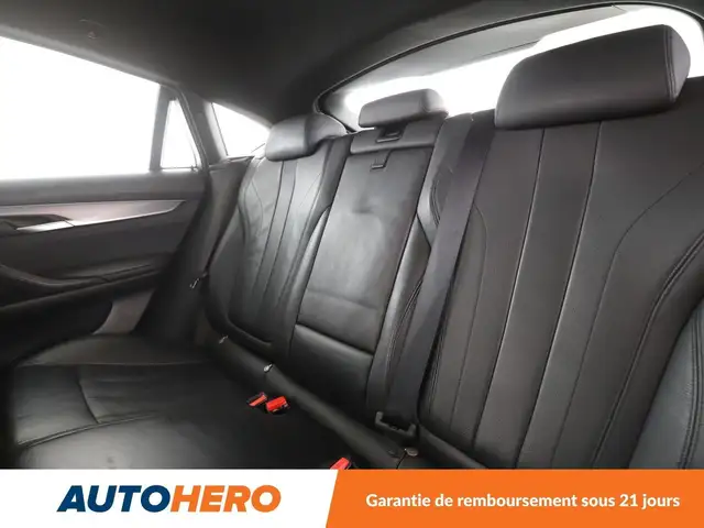 BMW X6 view 14