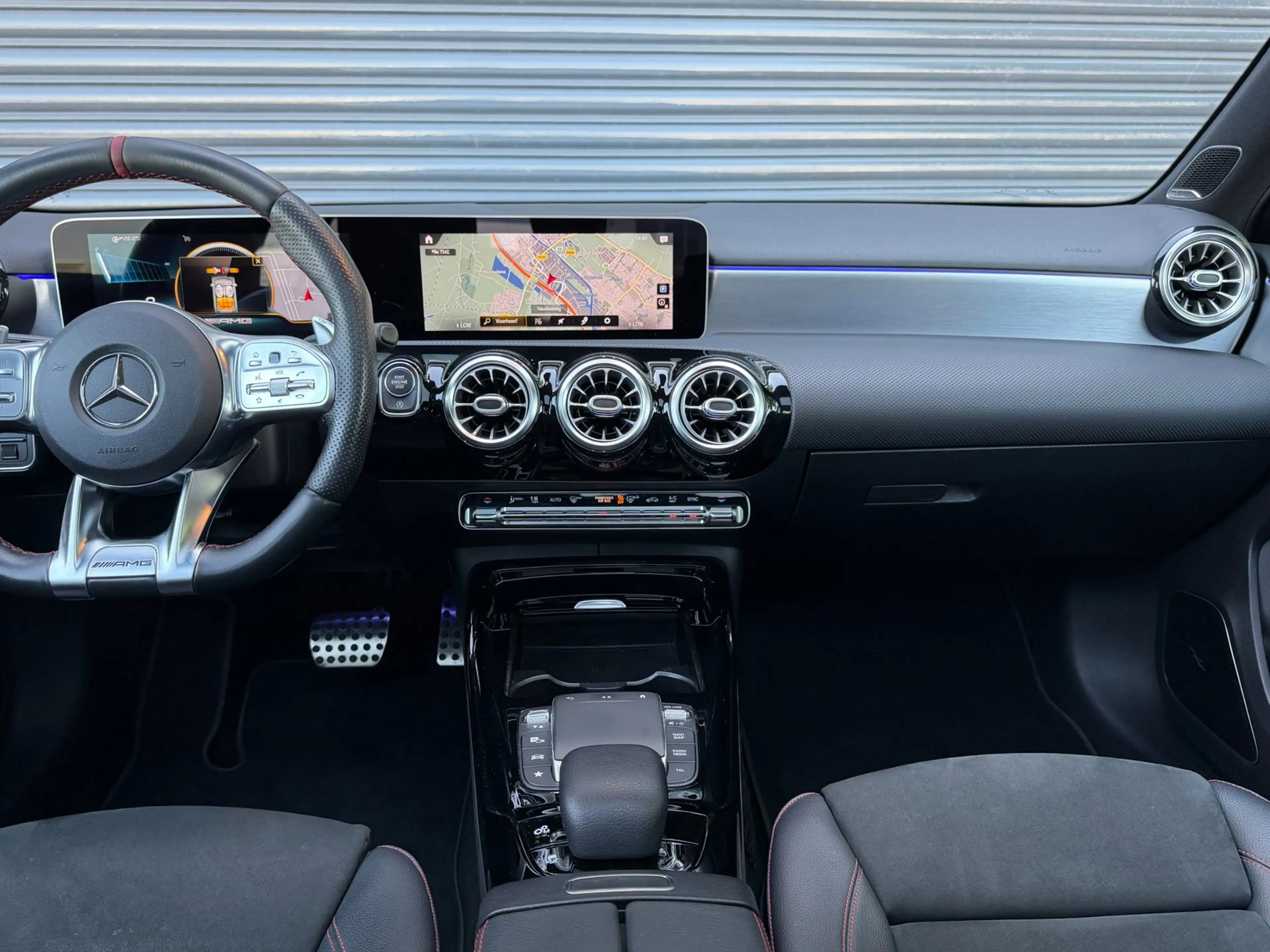 Mercedes-Benz A 35 AMG 4MATIC Premium Plus Pano | Memory | Burmester | Sf — photo 12