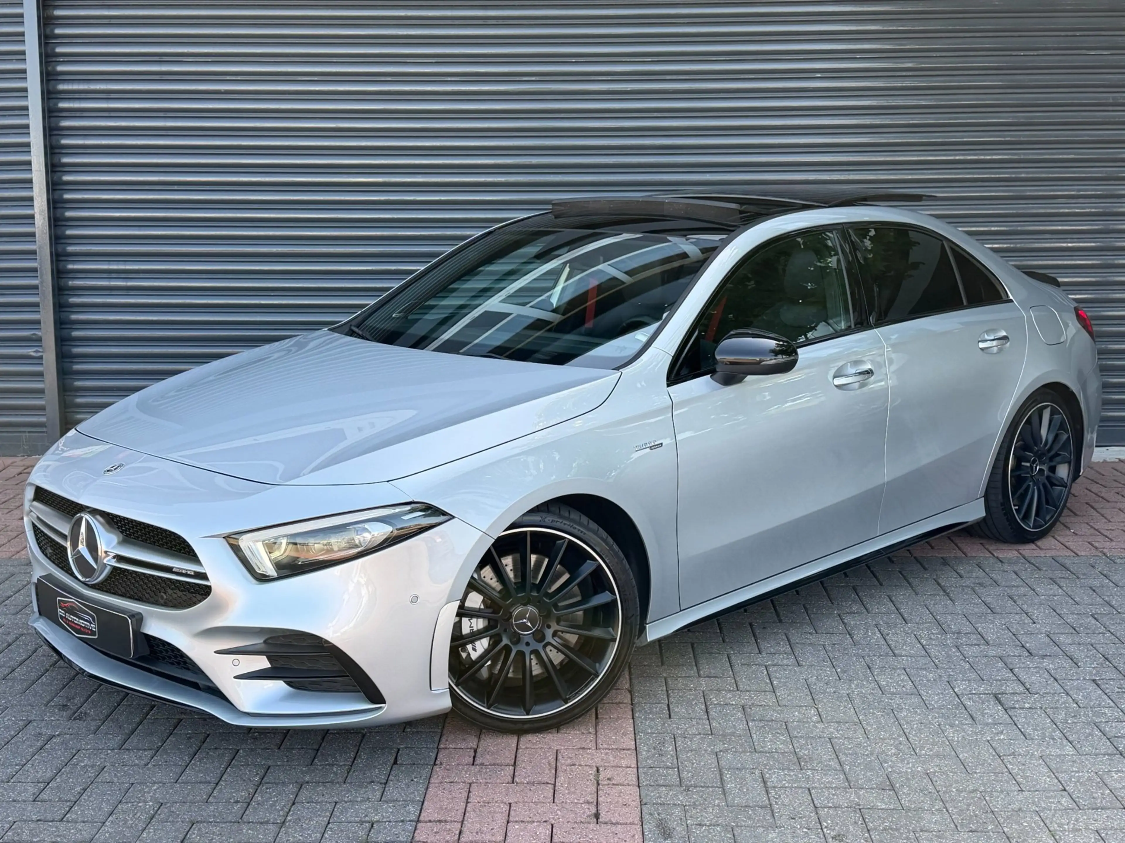 Mercedes-Benz A 35 AMG 4MATIC Premium Plus Pano | Memory | Burmester | Sf — photo 2