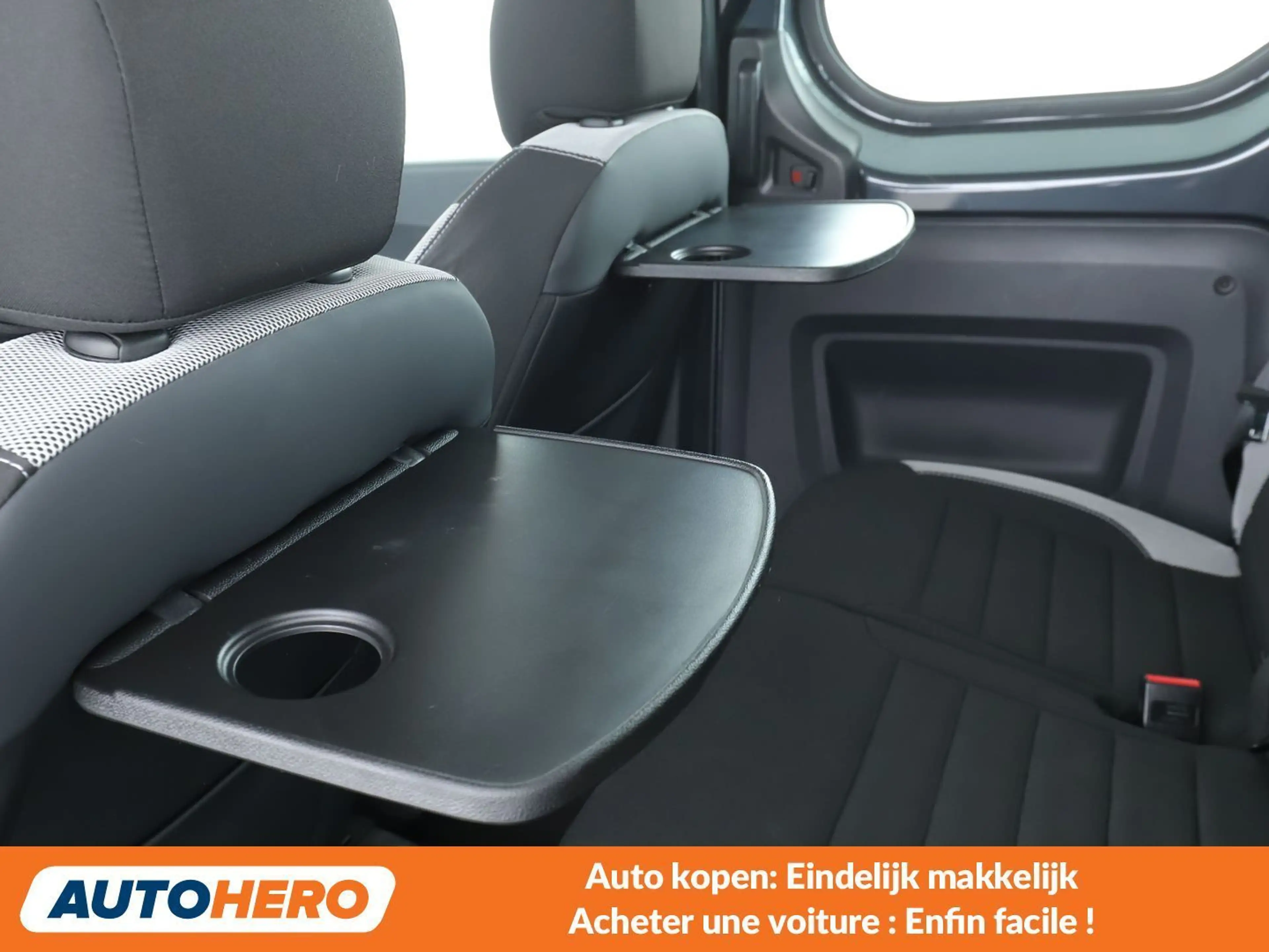 Dacia Dokker 1.3 TCe Comfort — photo 15