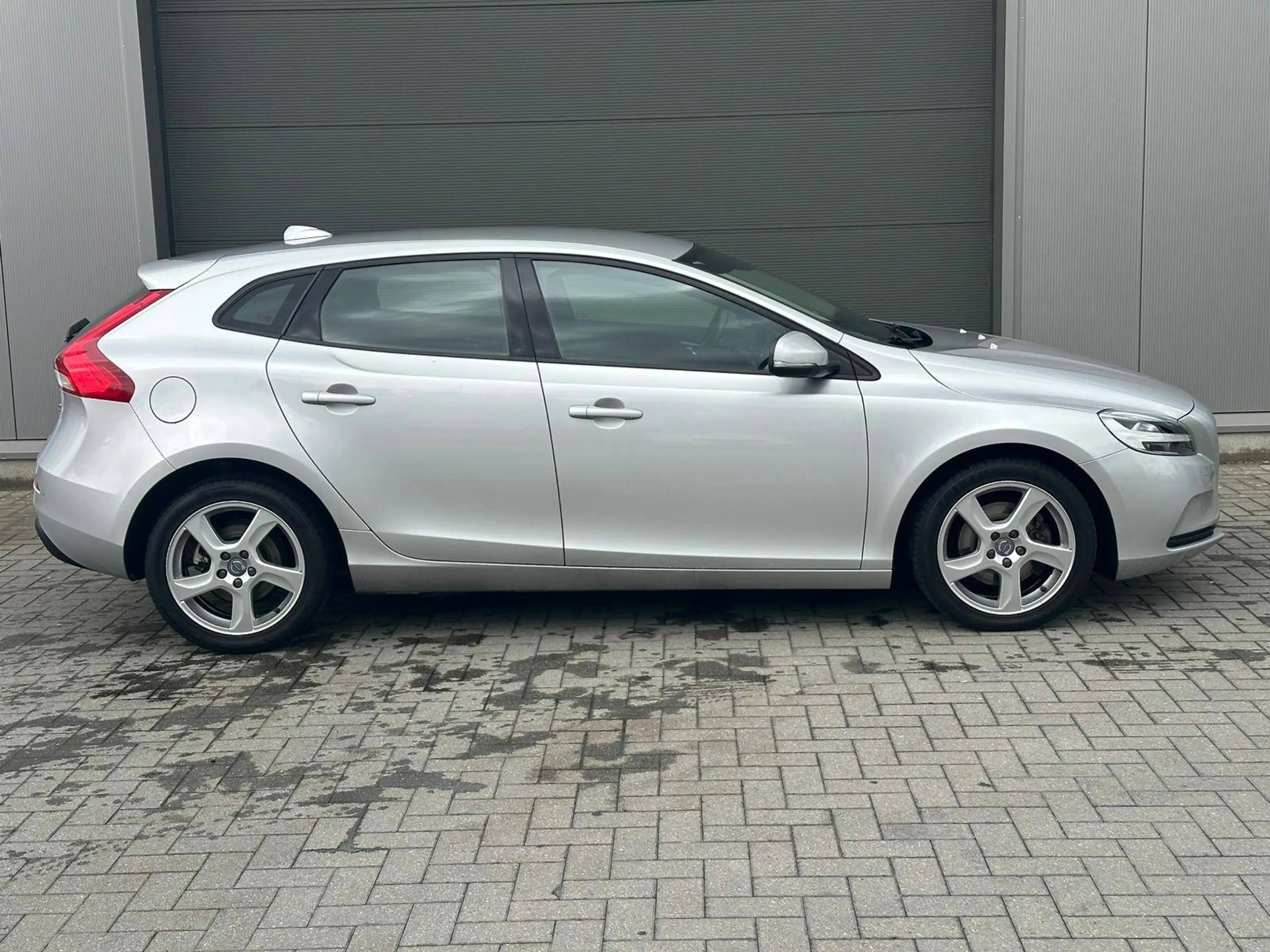 Volvo V40 airco/navigatie/parkeersensoren — photo 4