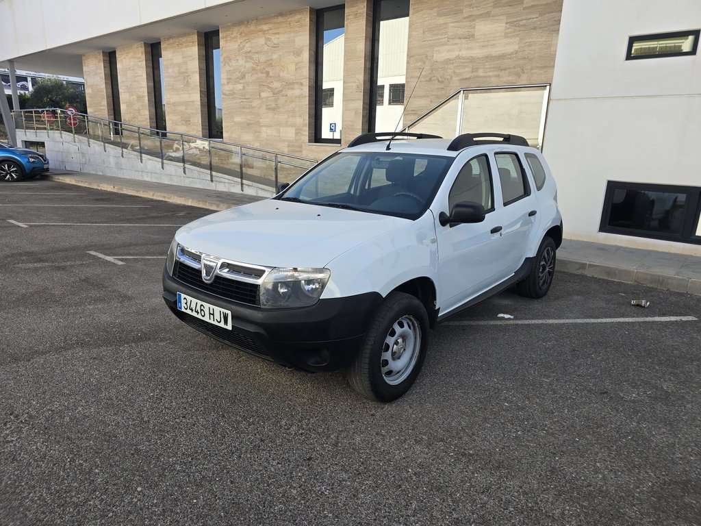 Dacia Duster Ambiance dCi 110 (4x4) - foto 1