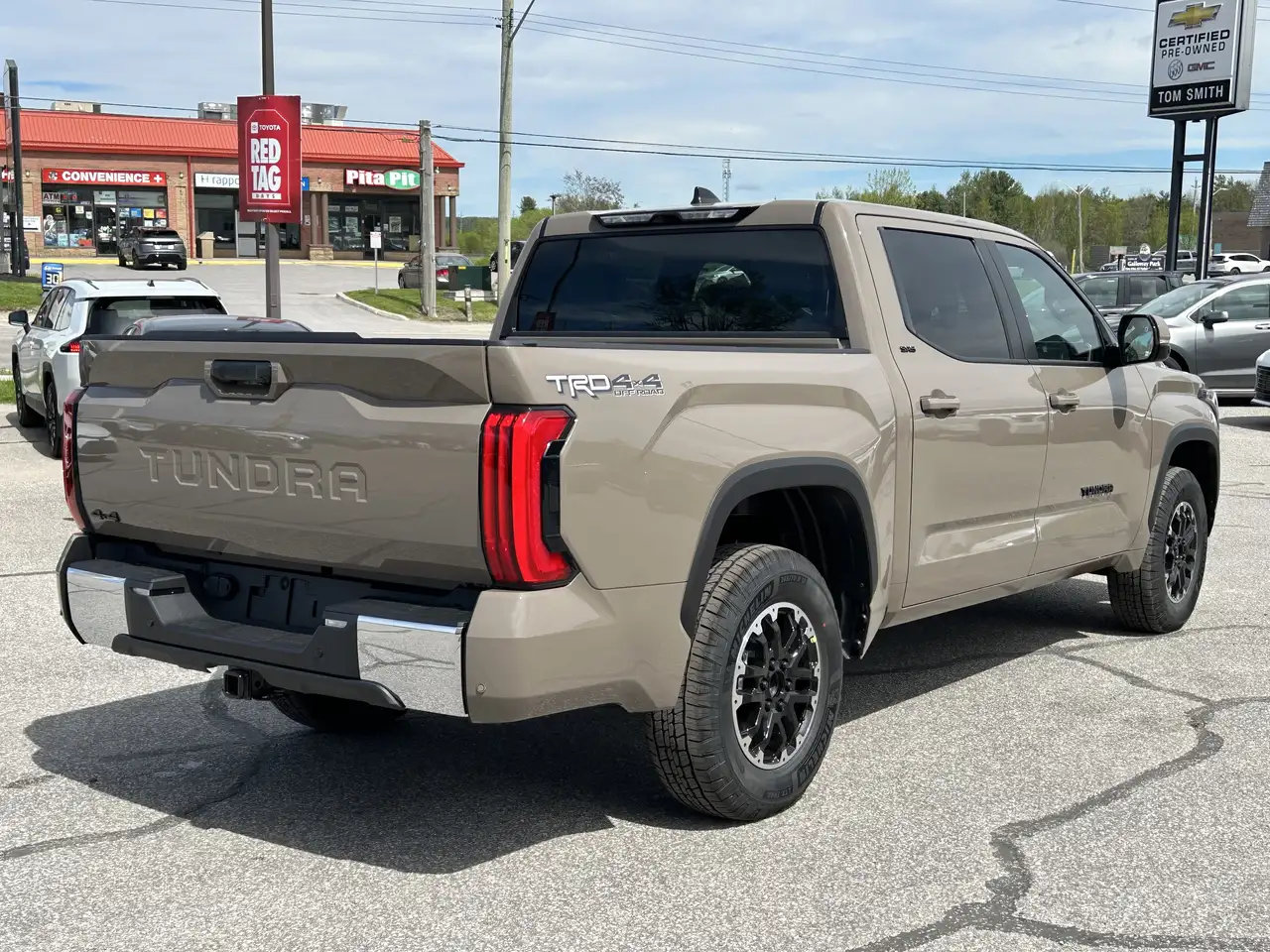 Toyota Tundra снимка Toyota Tundra