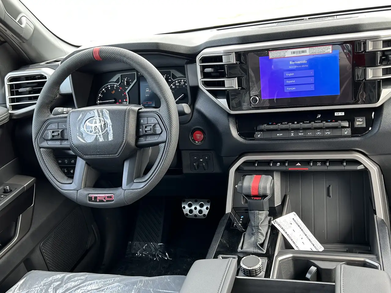 Toyota Tundra снимка Toyota Tundra