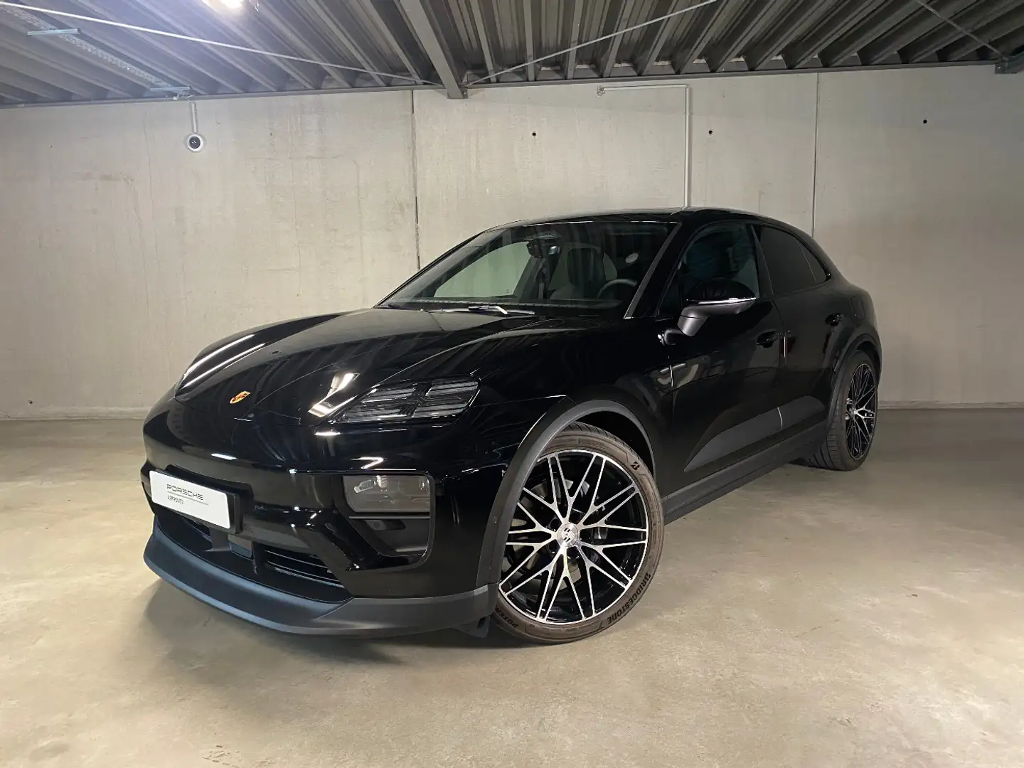 Porsche Macan 4 | Beifahrerdisplay | Luftfederung | BOSE Schwarz - 2