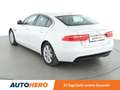 Jaguar XE 20t Pure Aut.*NAVI*TEMPO*CAM*PDC*KLIMA*GARANTIE* Weiß - thumbnail 4
