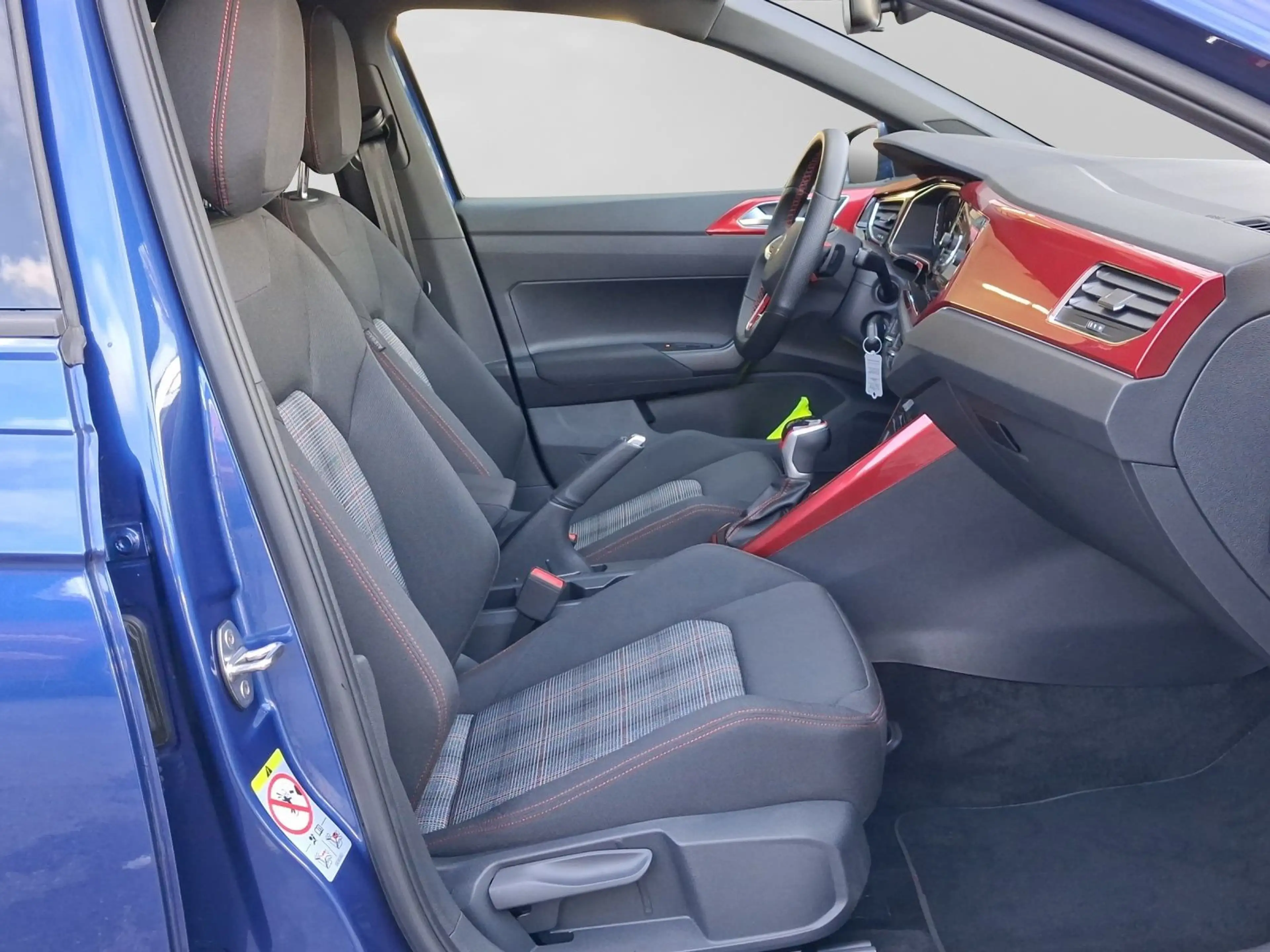Volkswagen Polo GTI DSG IQ.DRIVE KAMERA NAVI — photo 4