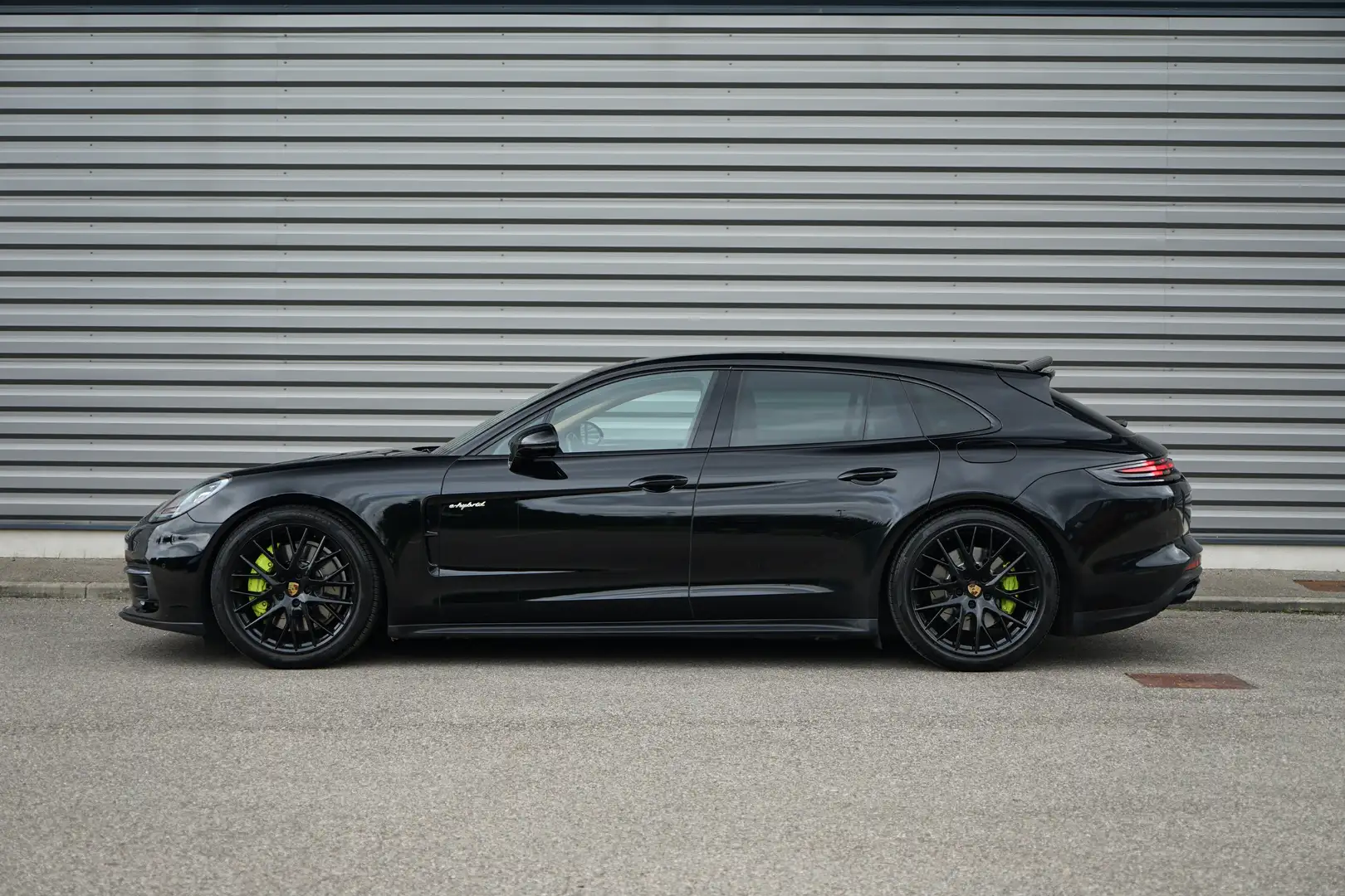 Porsche Panamera Sport Turismo 4 E-Hybrid 462 ch, Entretien 09/2025 Noir - 2