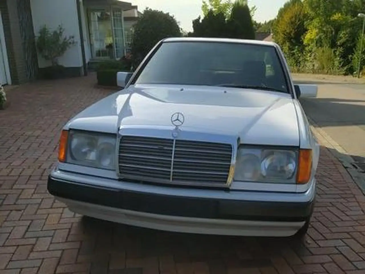 Mercedes-Benz E 230 230 E, foto 2