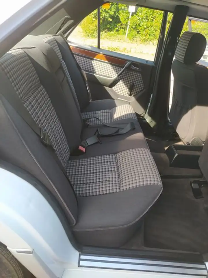 Mercedes-Benz E 230 230 E, foto 8