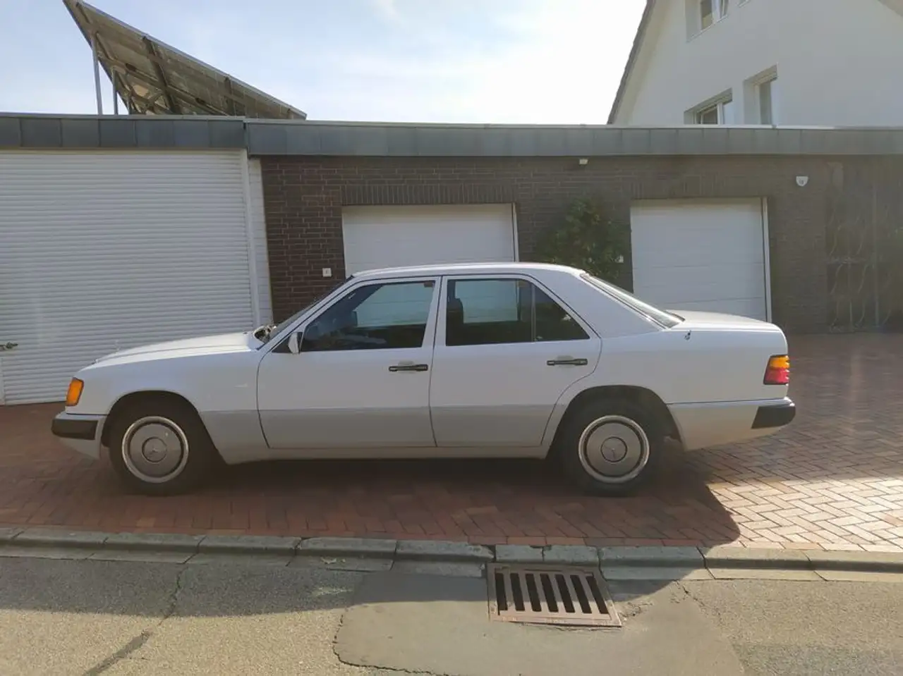 Mercedes-Benz E 230 230 E, foto 4