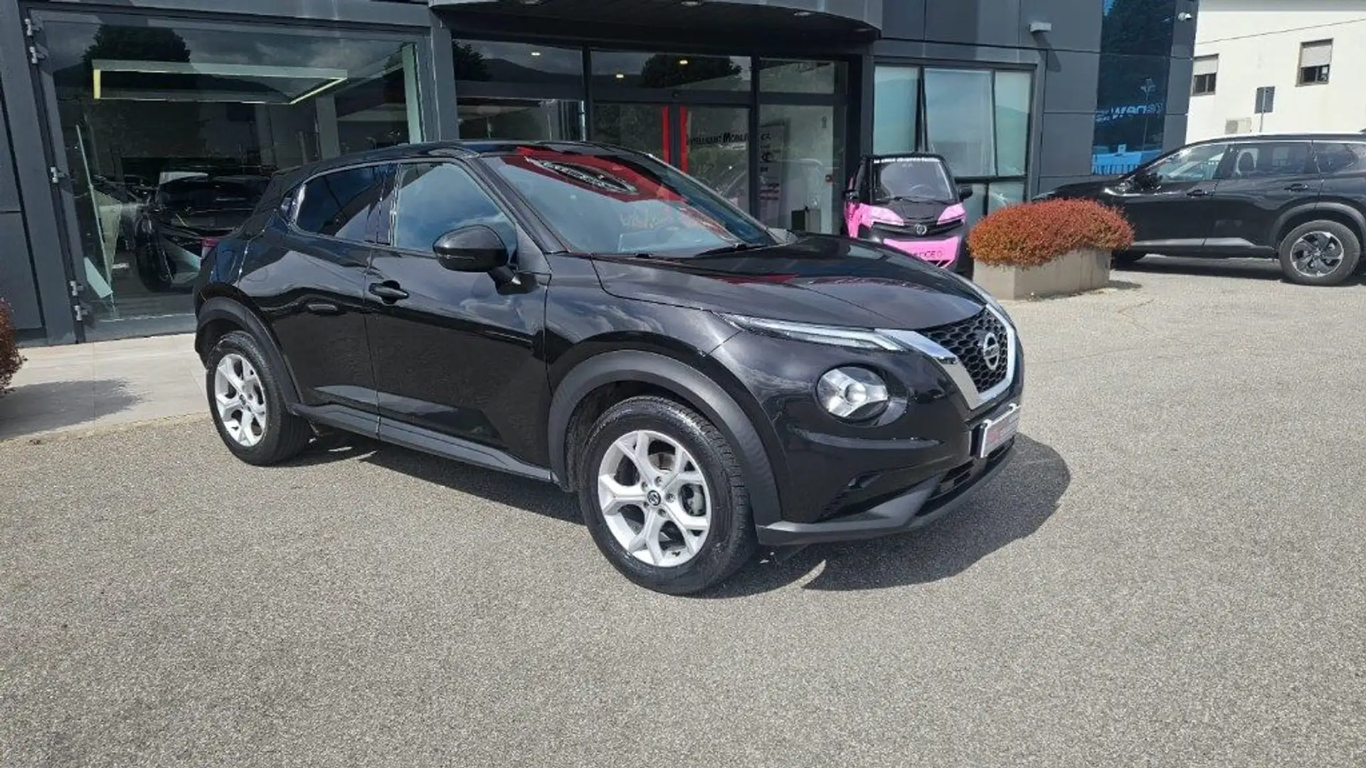 Nissan Juke 1.0 DIG-T 114 CV DCT N-Connecta Zwart - 2
