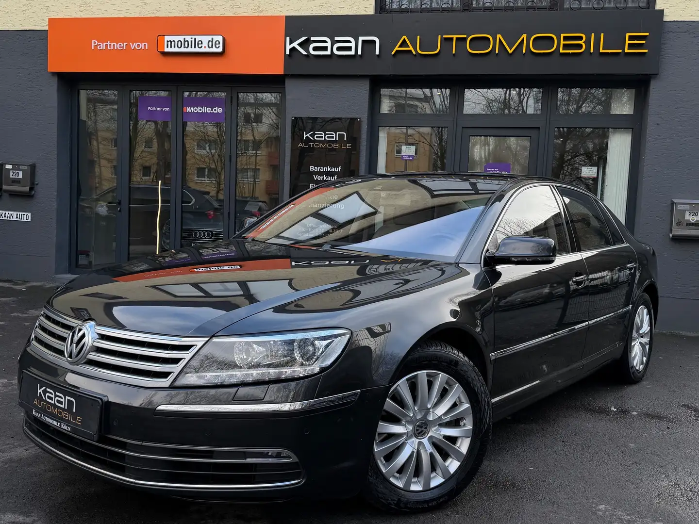 Volkswagen Phaeton V6 TDI 4Motion/LEDER/LUFT/S-DACH/MASSAGE/KAM/NAV Gris - 2