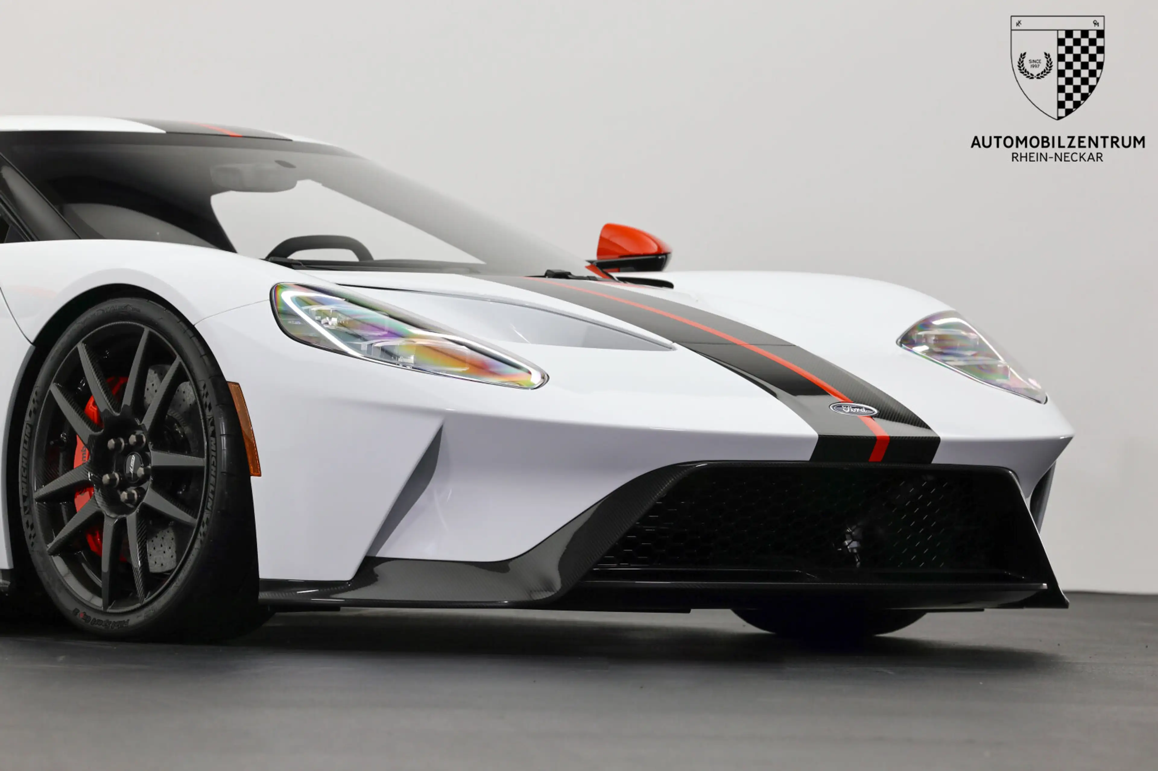 Ford GT GT Carbon Series Titan/AccentPack/Sammlerzustand — photo 12