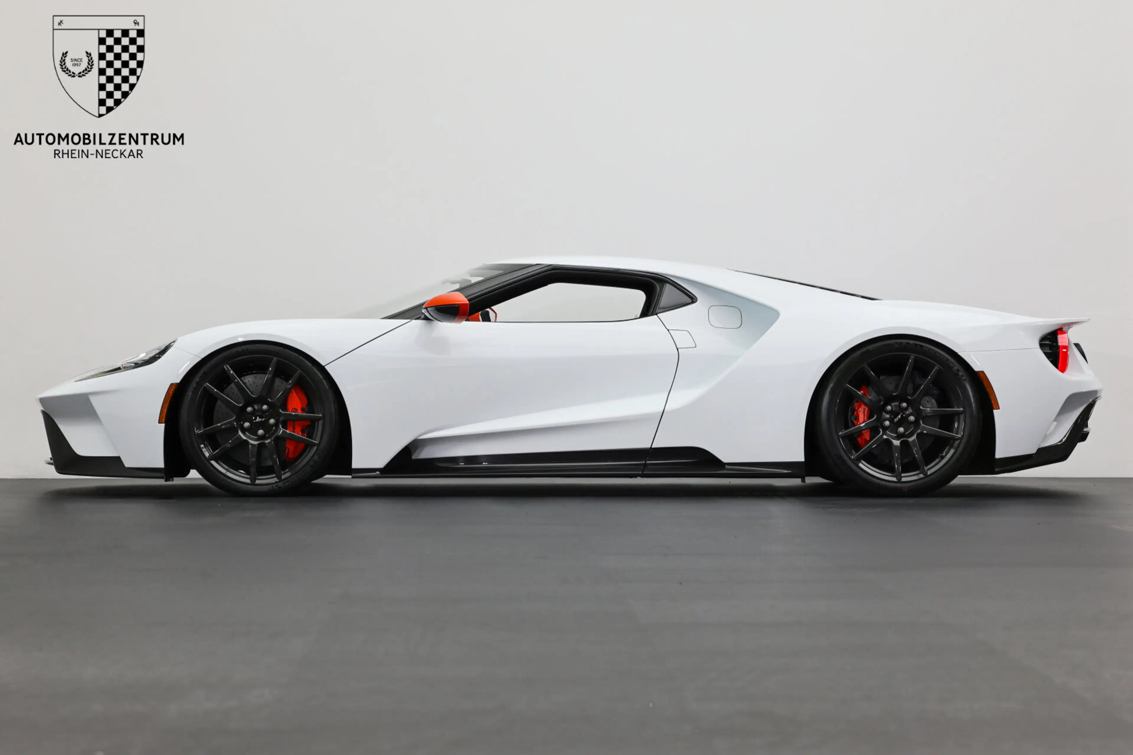 Ford GT GT Carbon Series Titan/AccentPack/Sammlerzustand — photo 10