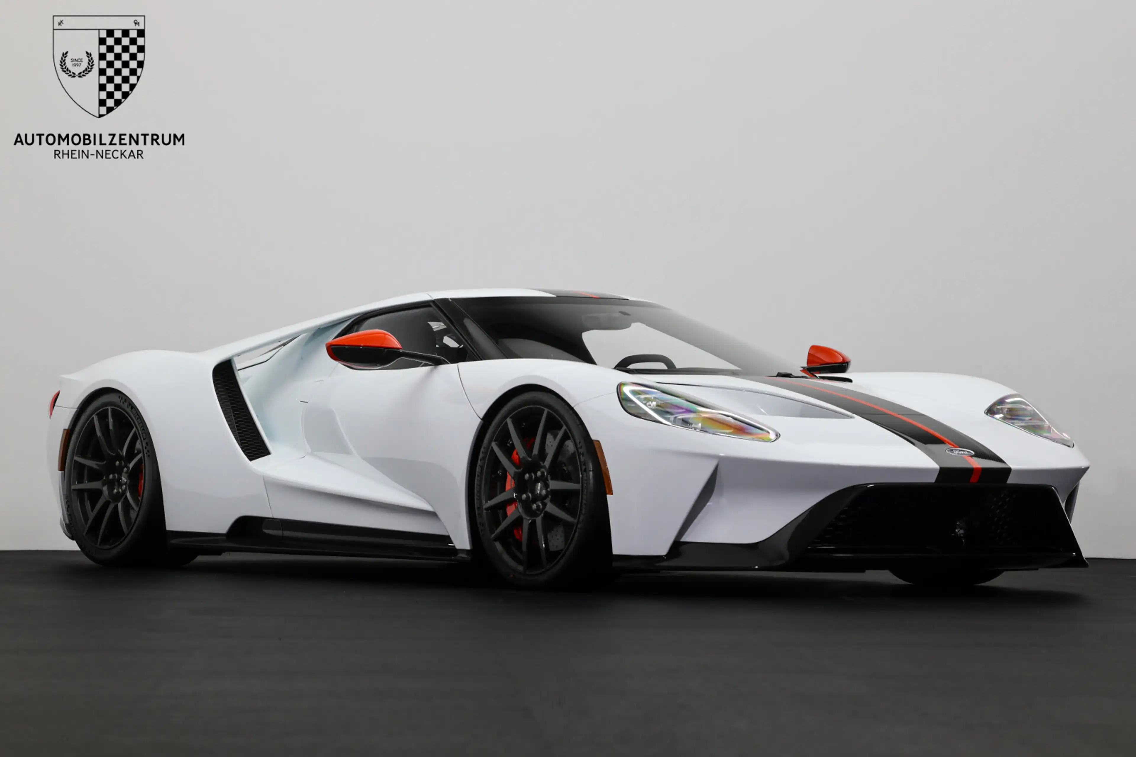 Ford GT GT Carbon Series Titan/AccentPack/Sammlerzustand — photo 5