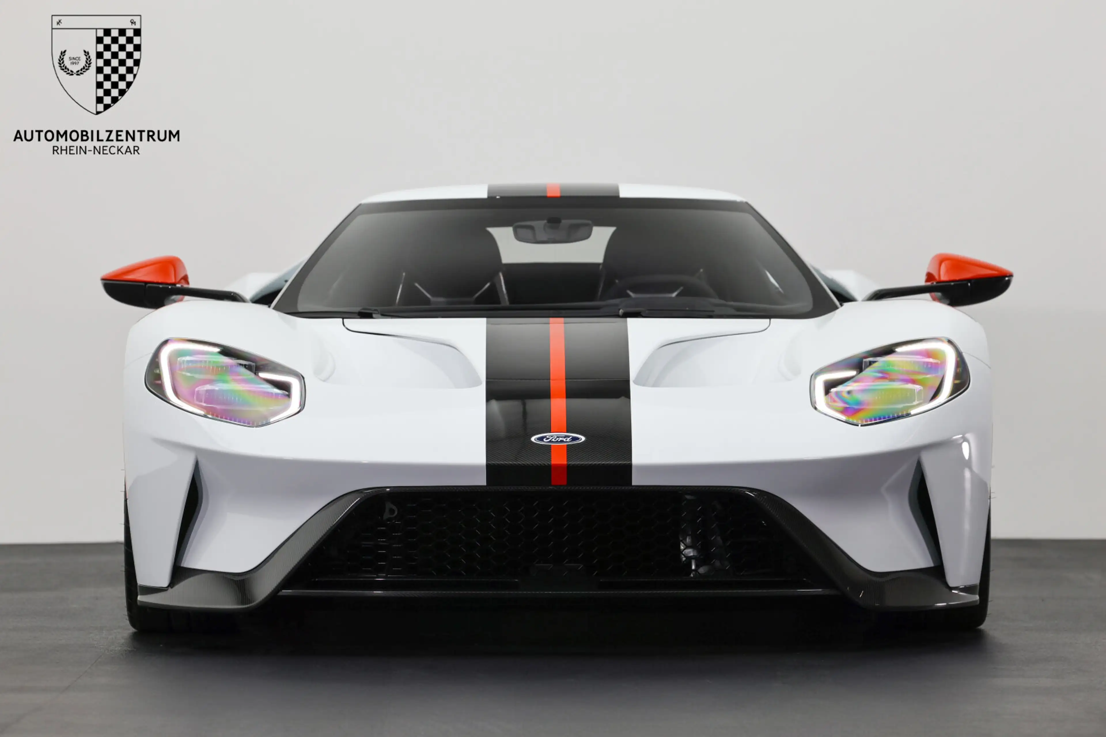 Ford GT GT Carbon Series Titan/AccentPack/Sammlerzustand — photo 2