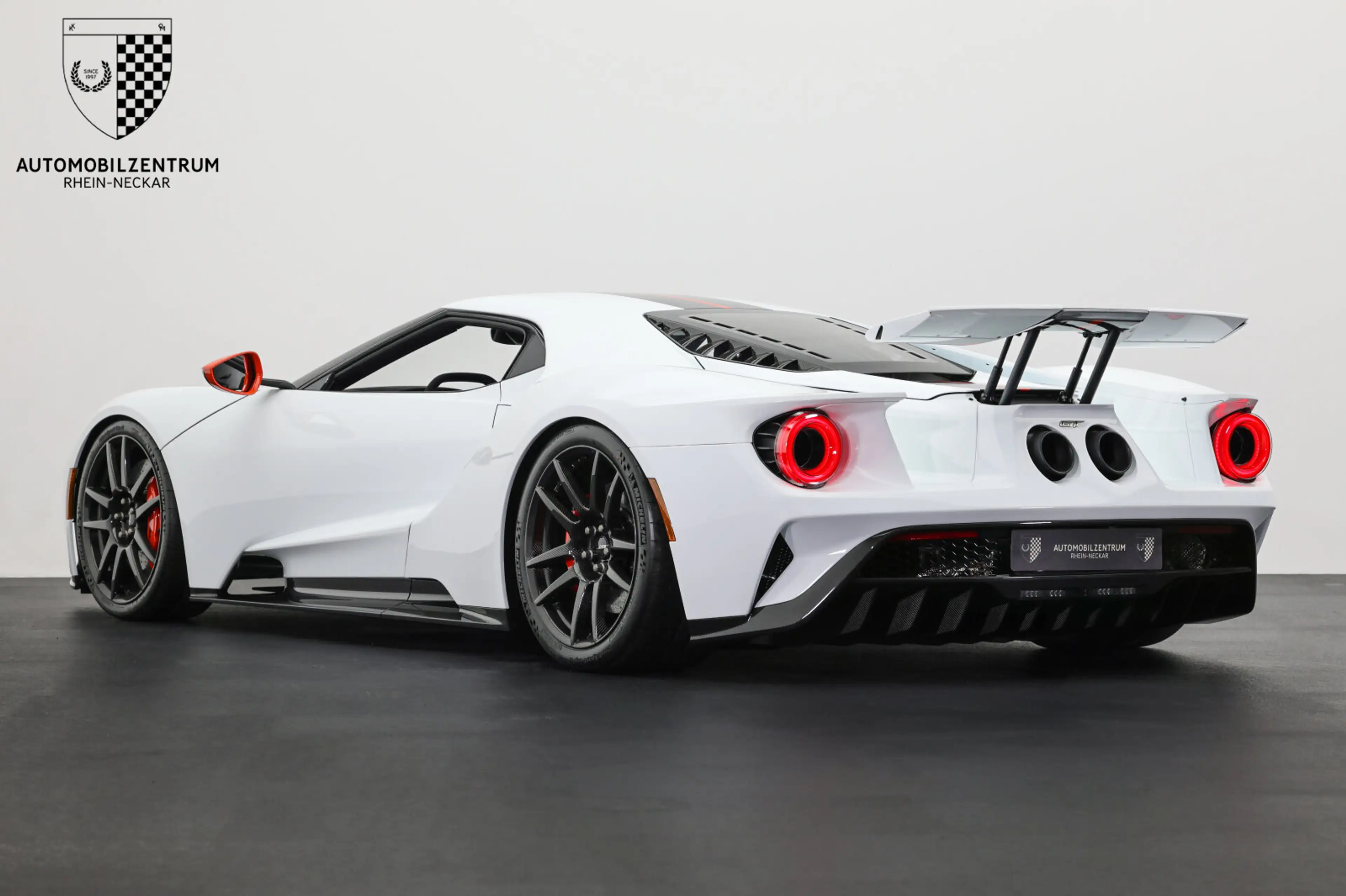 Ford GT GT Carbon Series Titan/AccentPack/Sammlerzustand — photo 9