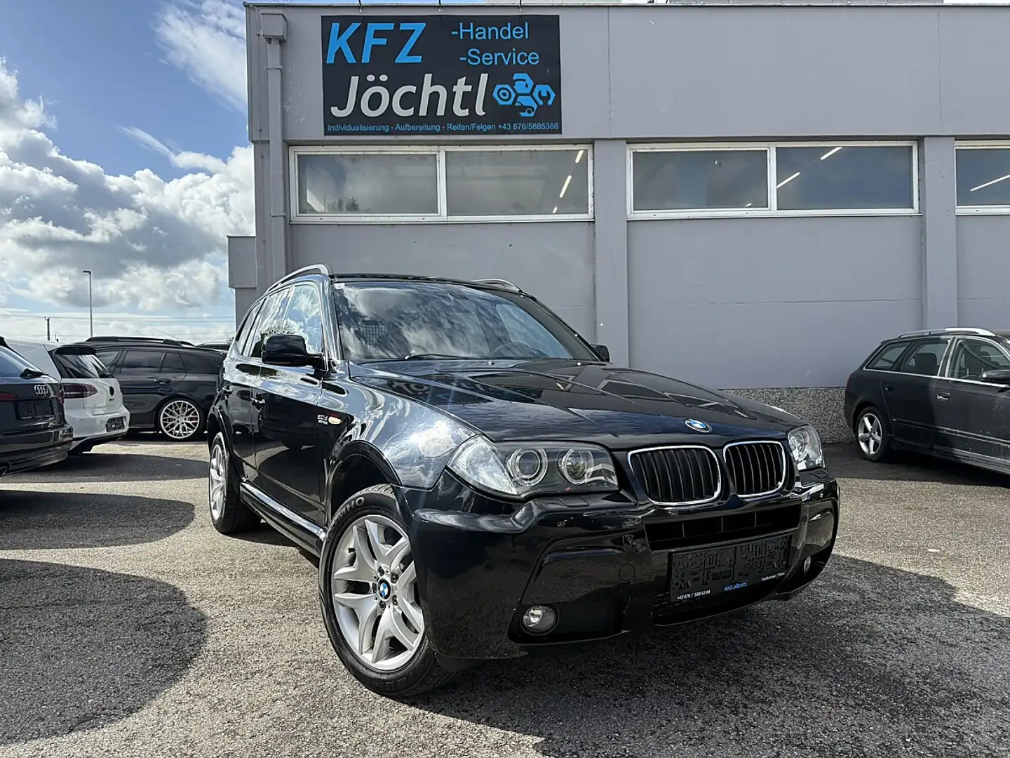 BMW X3 2.0d DPF M-Paket Schwarz - 1