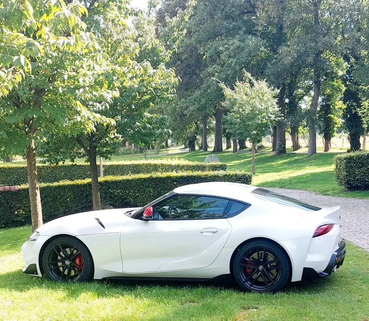 Toyota Supra LIMITED ÉDITION 1/200 in the World - 2