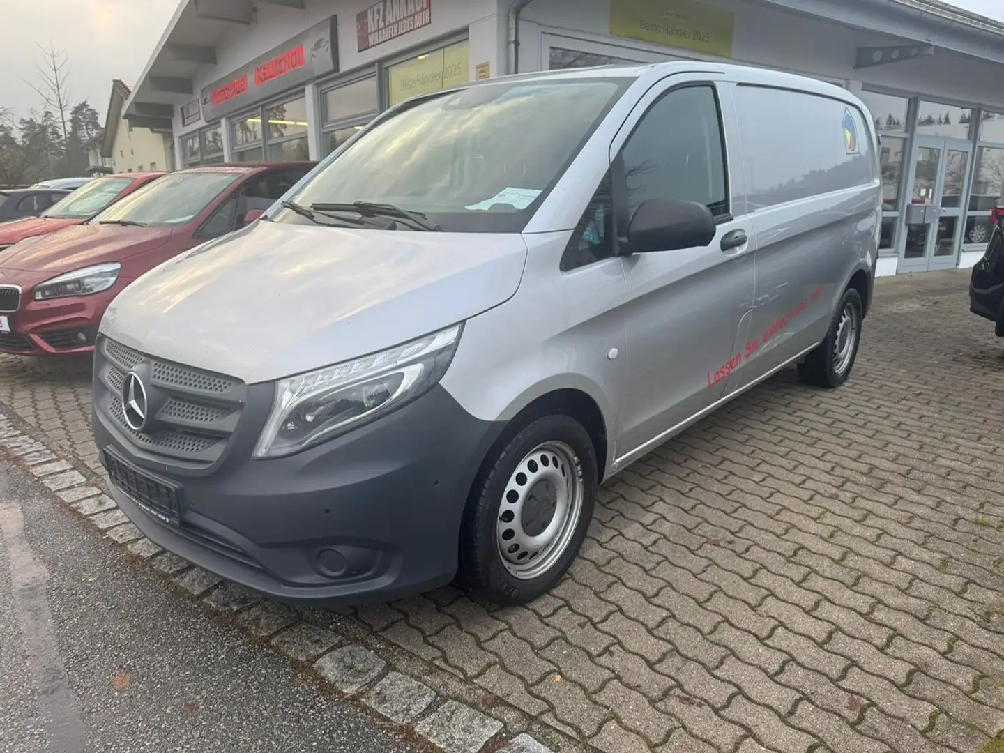 Mercedes-Benz Vito 119 CDI/BT 4x4 kompakt  - Automatik -  LED - Grau - 1