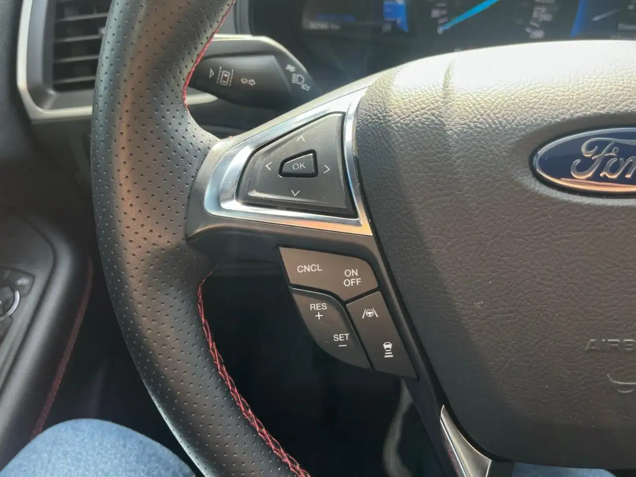 Ford Edge снимка Ford Edge