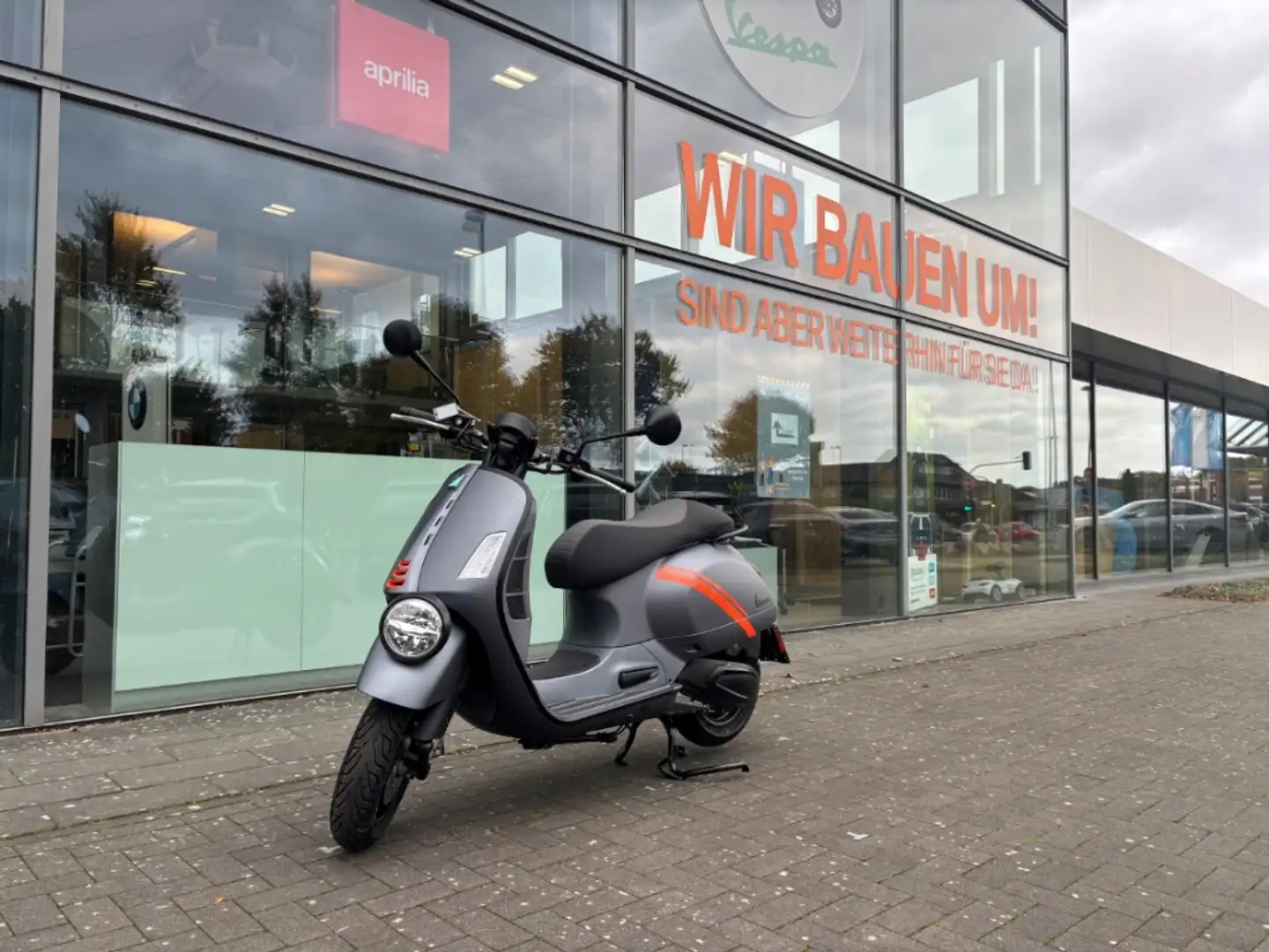 Vespa GTV 310 E5+ SE Grigio Travolgente Gris - 1