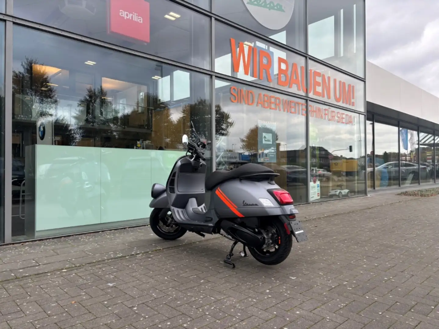 Vespa GTV 310 E5+ SE Grigio Travolgente Gris - 2