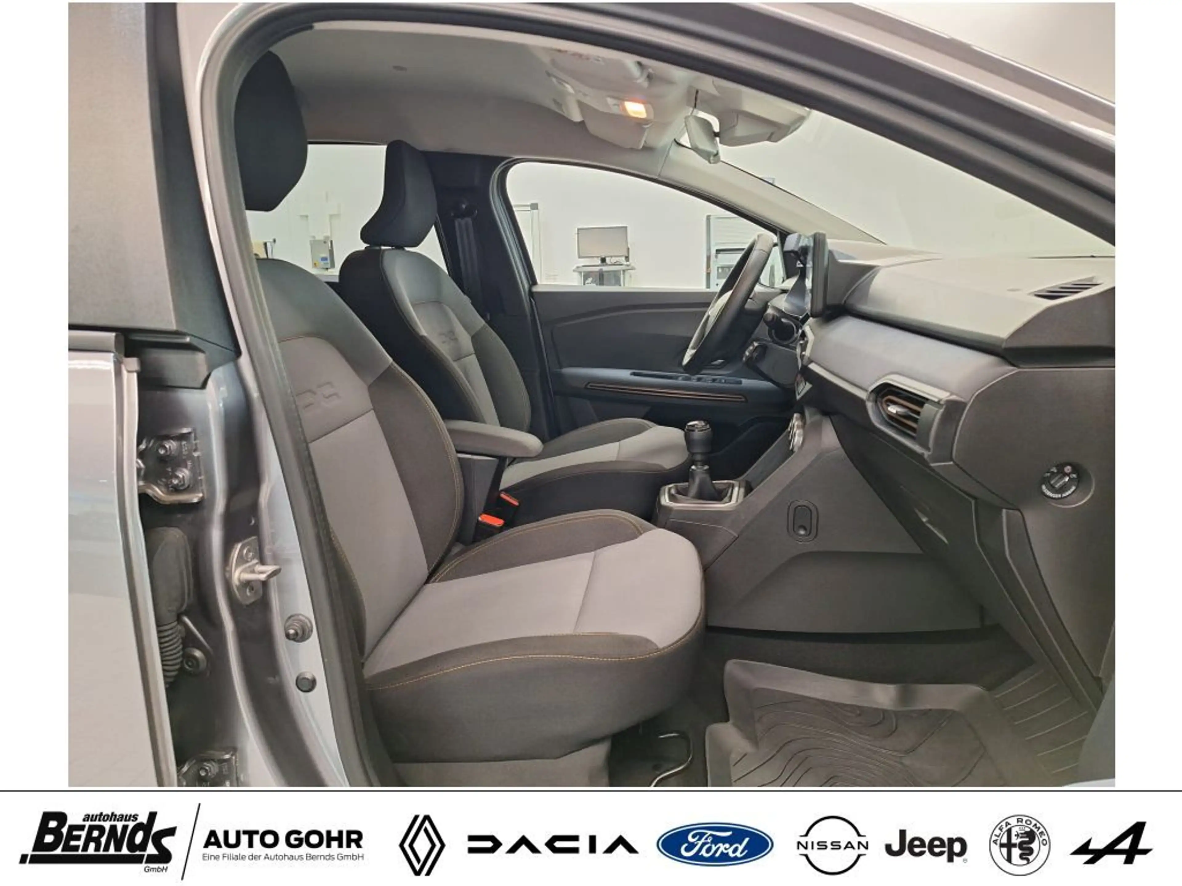 Dacia Jogger TCe 110 (7-Sitzer) Extreme Navi City SHZ uvm. — photo 3
