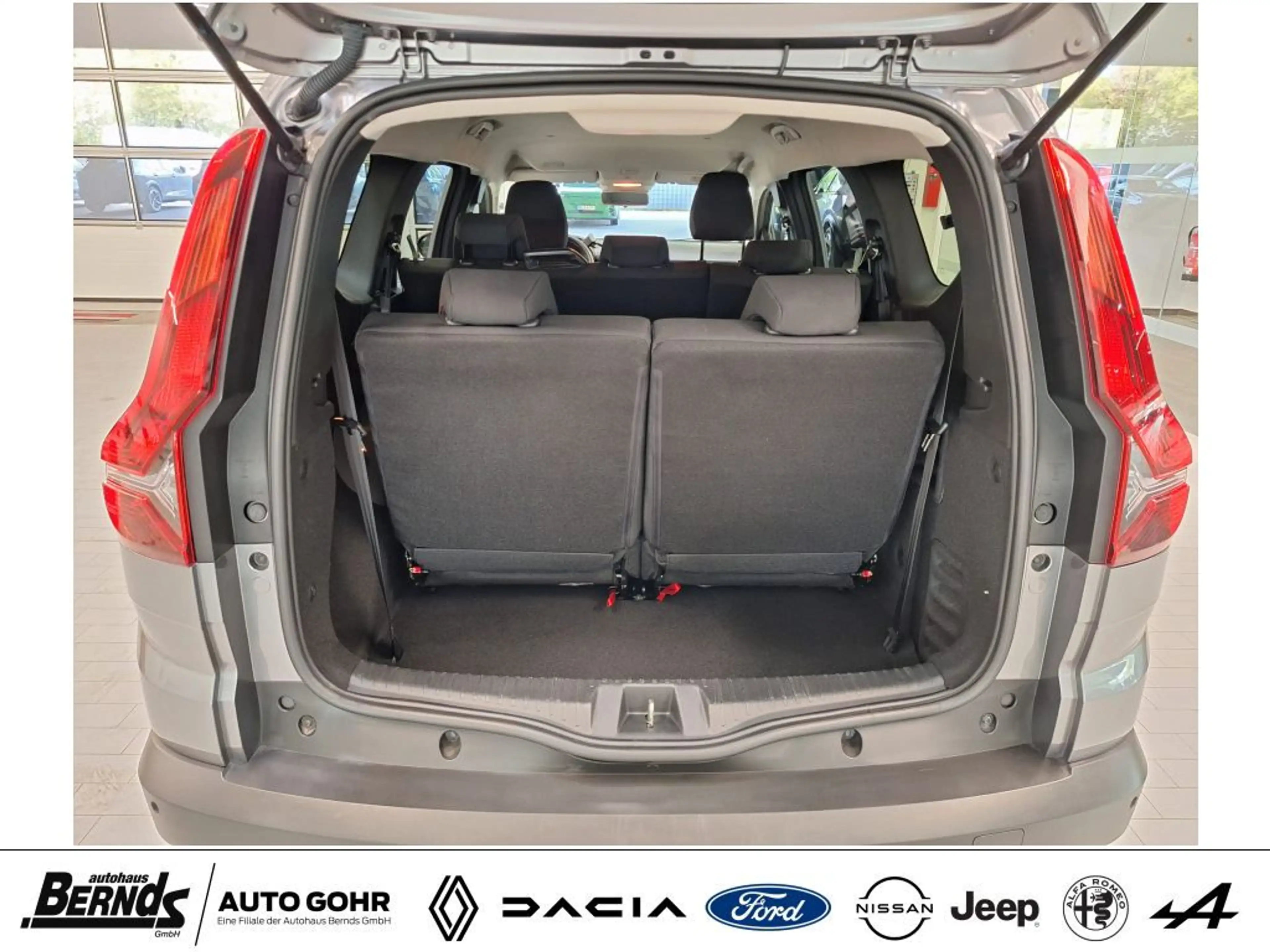 Dacia Jogger TCe 110 (7-Sitzer) Extreme Navi City SHZ uvm. — photo 7