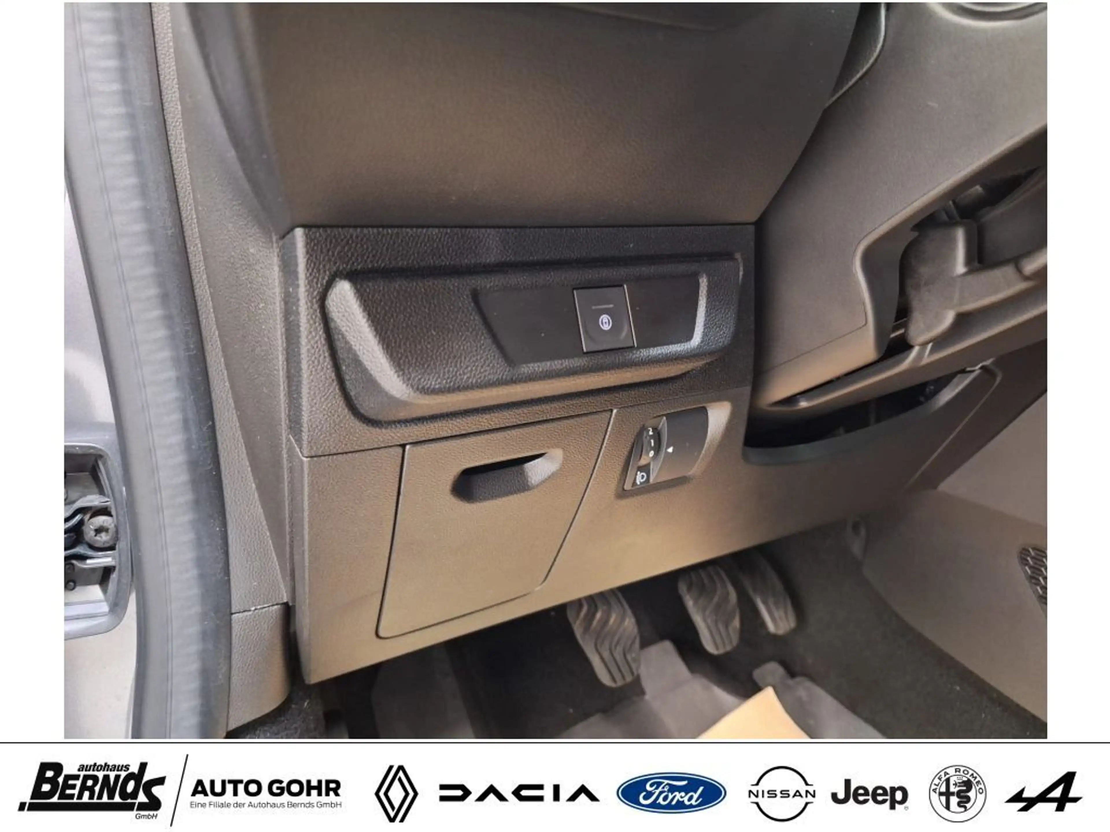 Dacia Jogger TCe 110 (7-Sitzer) Extreme Navi City SHZ uvm. — photo 13