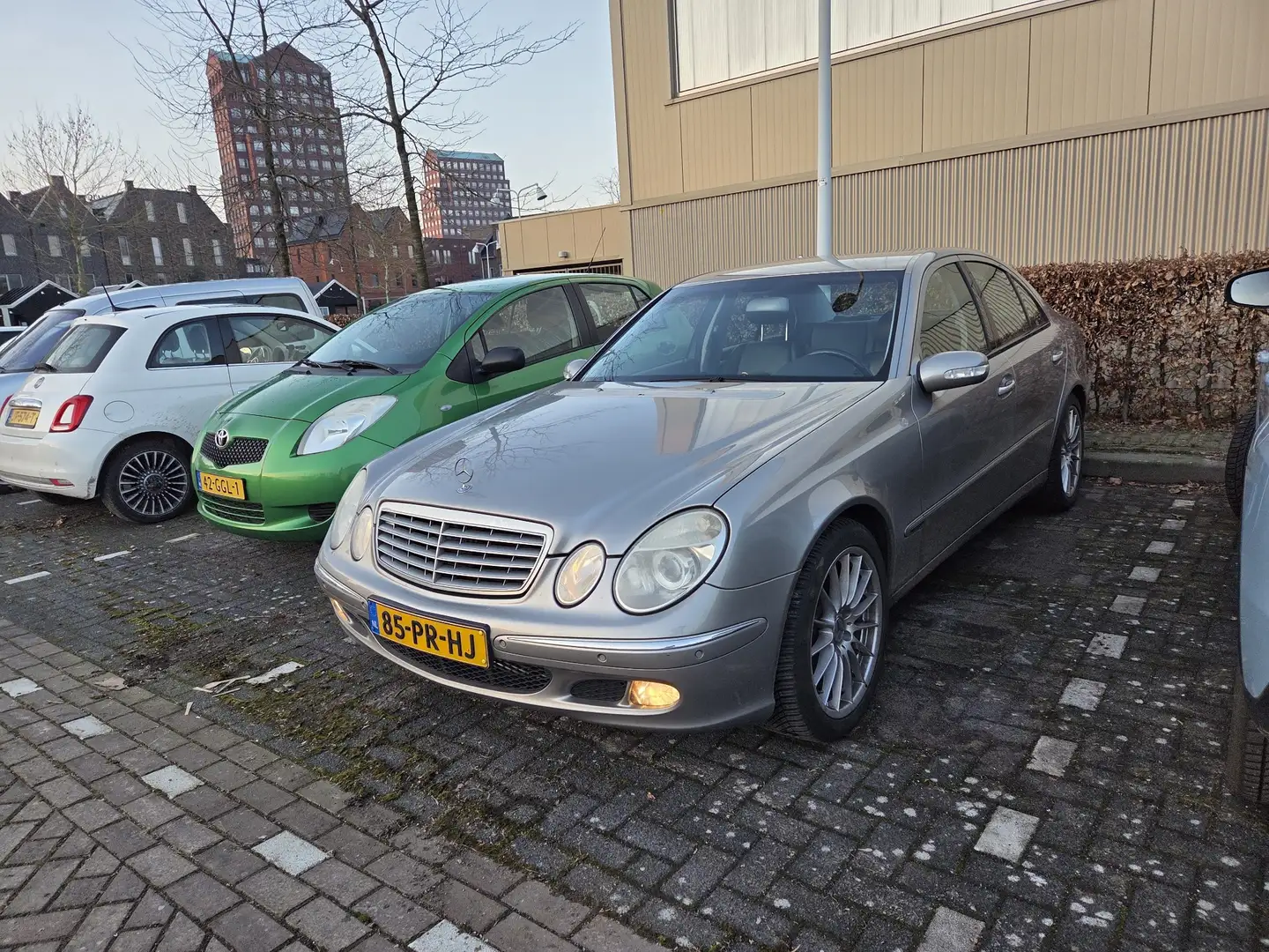 Mercedes-Benz E 240 Elegance Bronce - 2