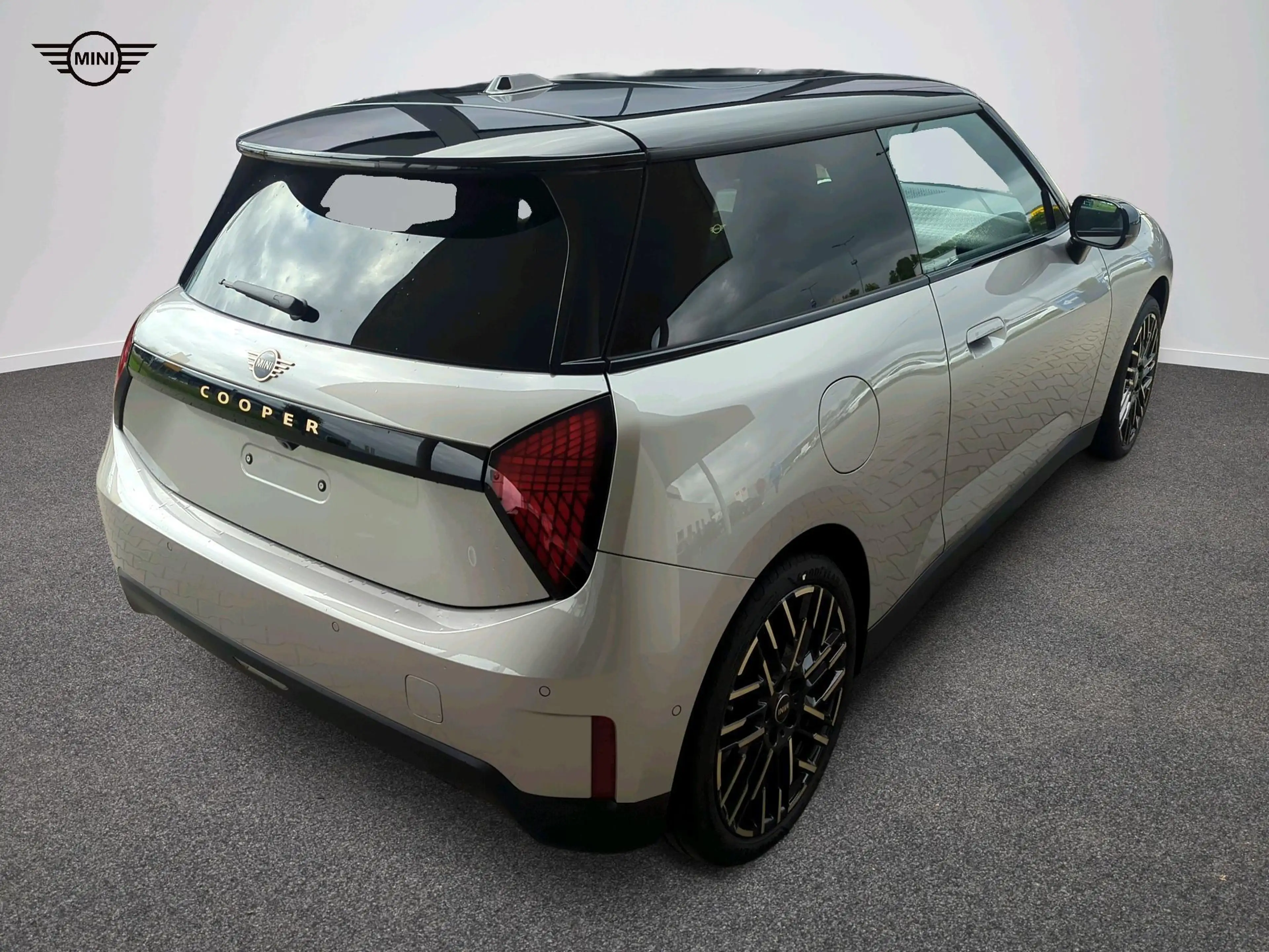 MINI Cooper E Favoured Trim — photo 7