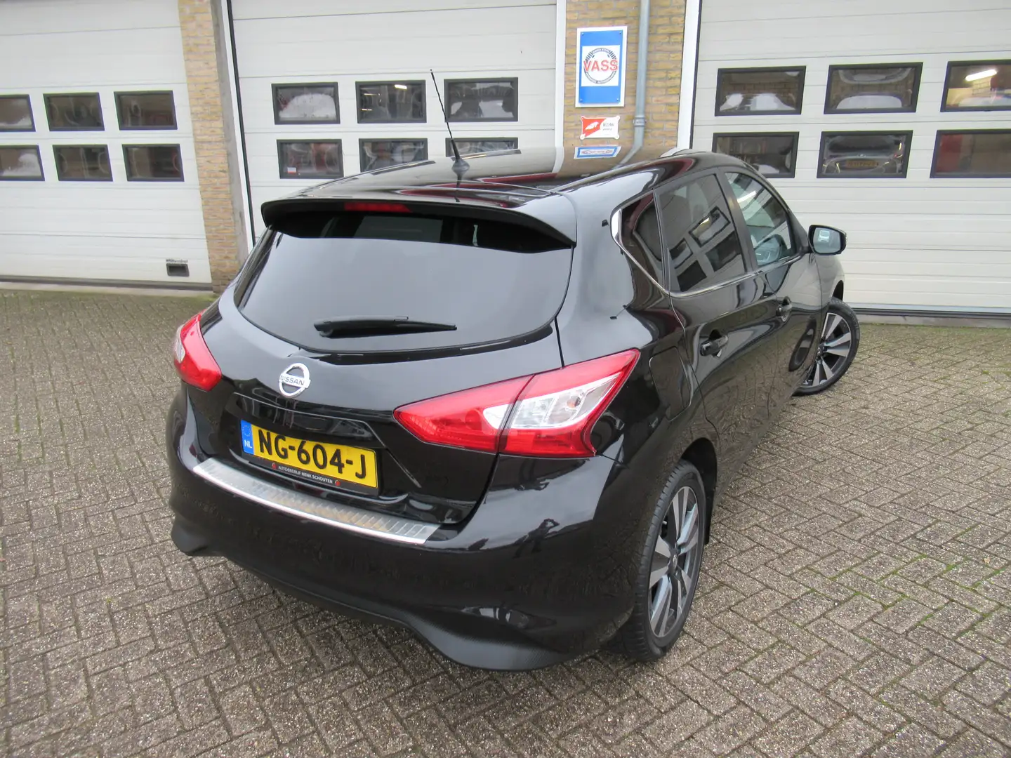 Nissan Pulsar 1.2 DIG-T Tekna Zwart - 2