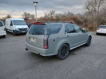 4.6 V8 AWD Sport Luxury