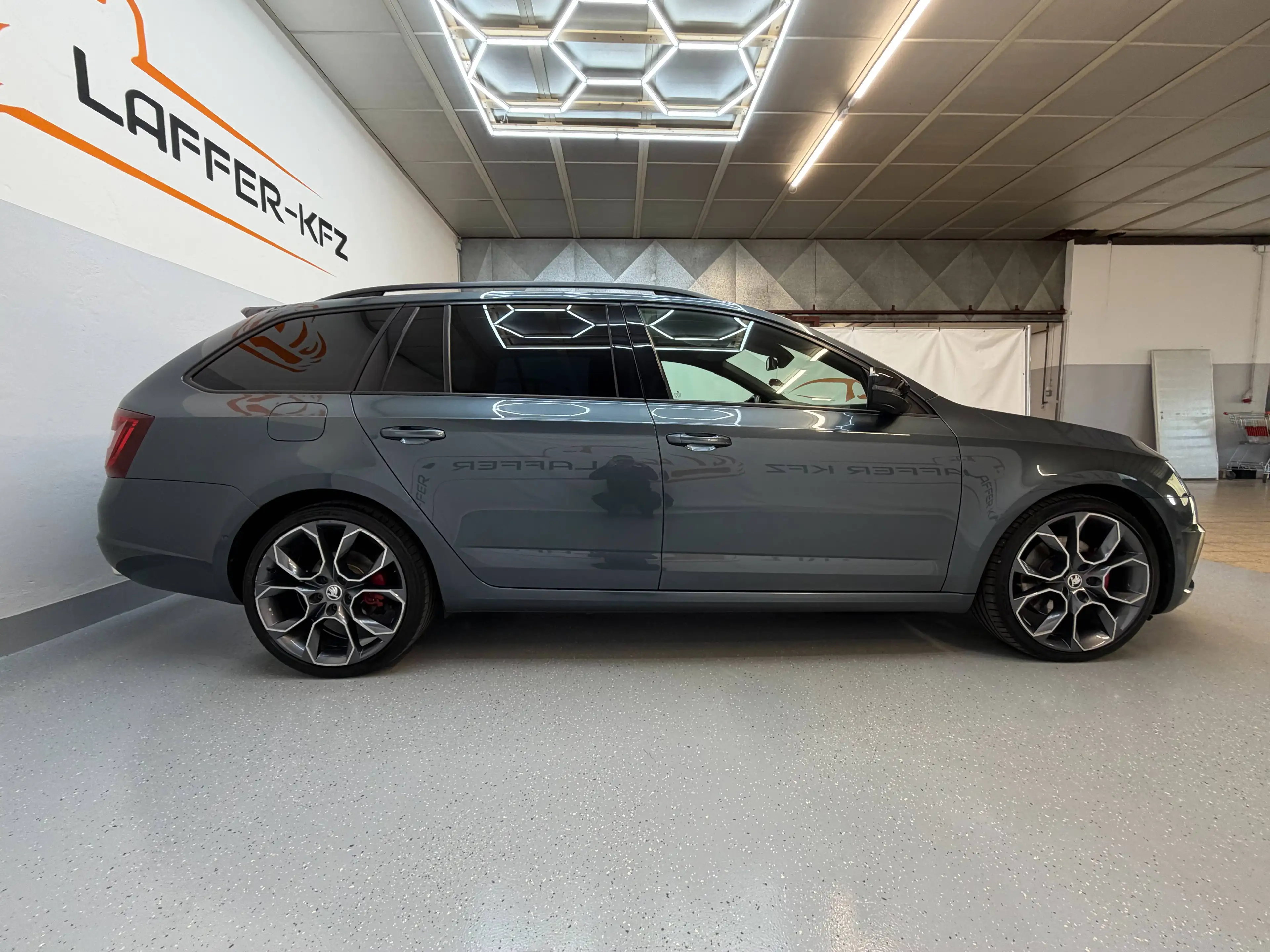 Skoda Octavia Combi RS 4x4 2,0 TDI DSG SITZHZG LENKHZG AHK ACC PDC — photo 11