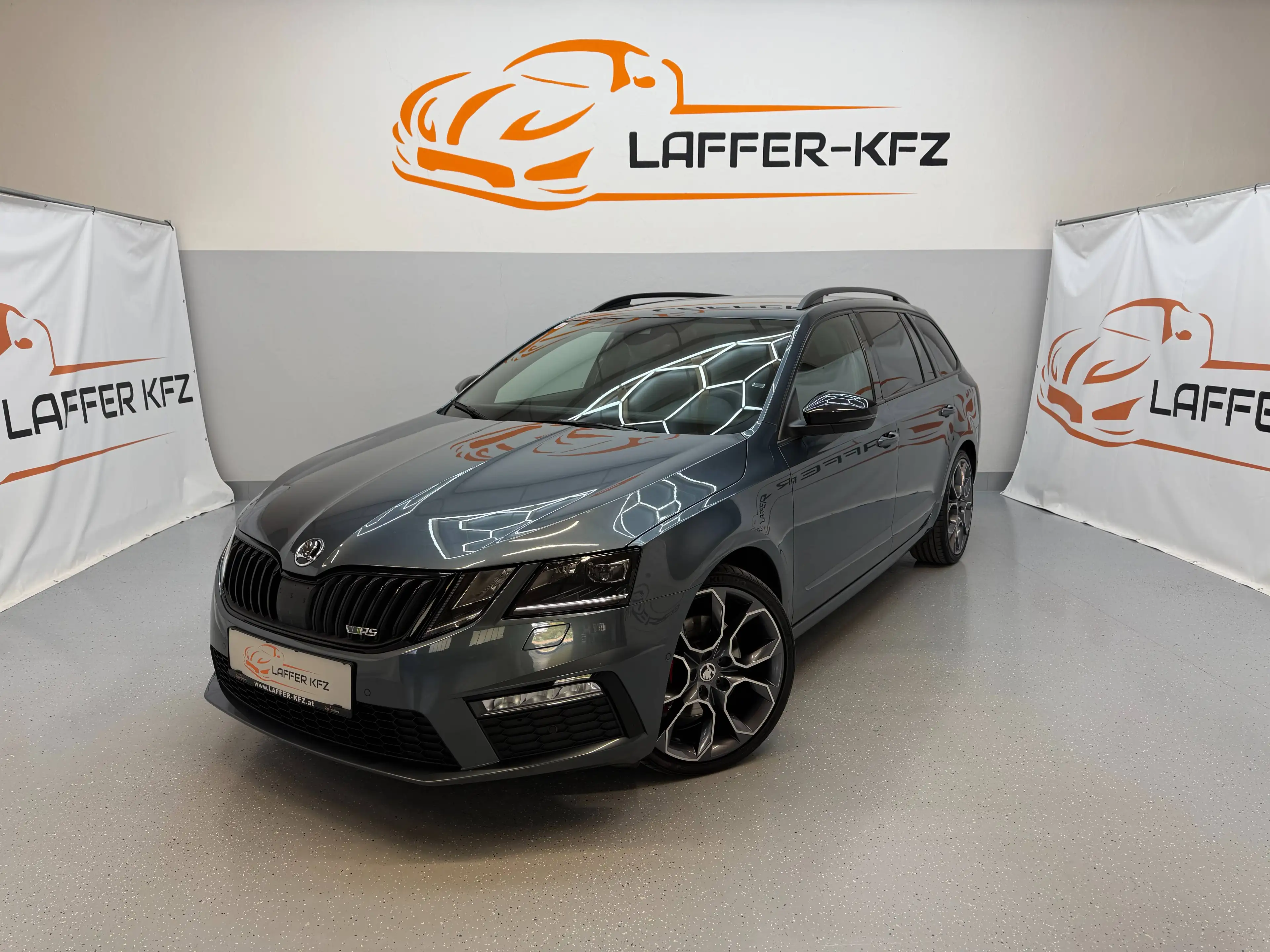 Skoda Octavia Combi RS 4x4 2,0 TDI DSG SITZHZG LENKHZG AHK ACC PDC