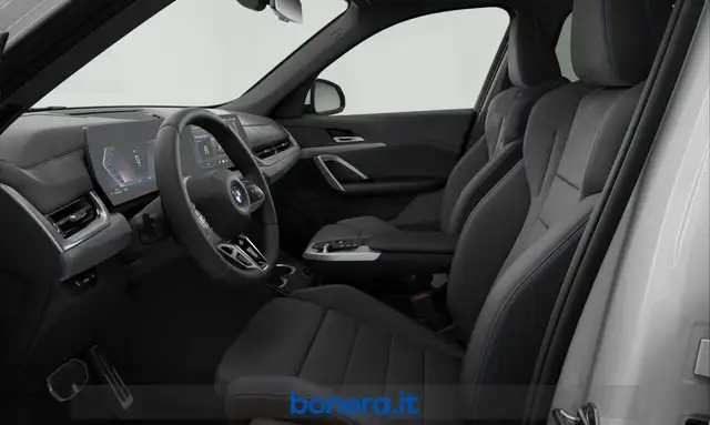 BMW X1 view 4