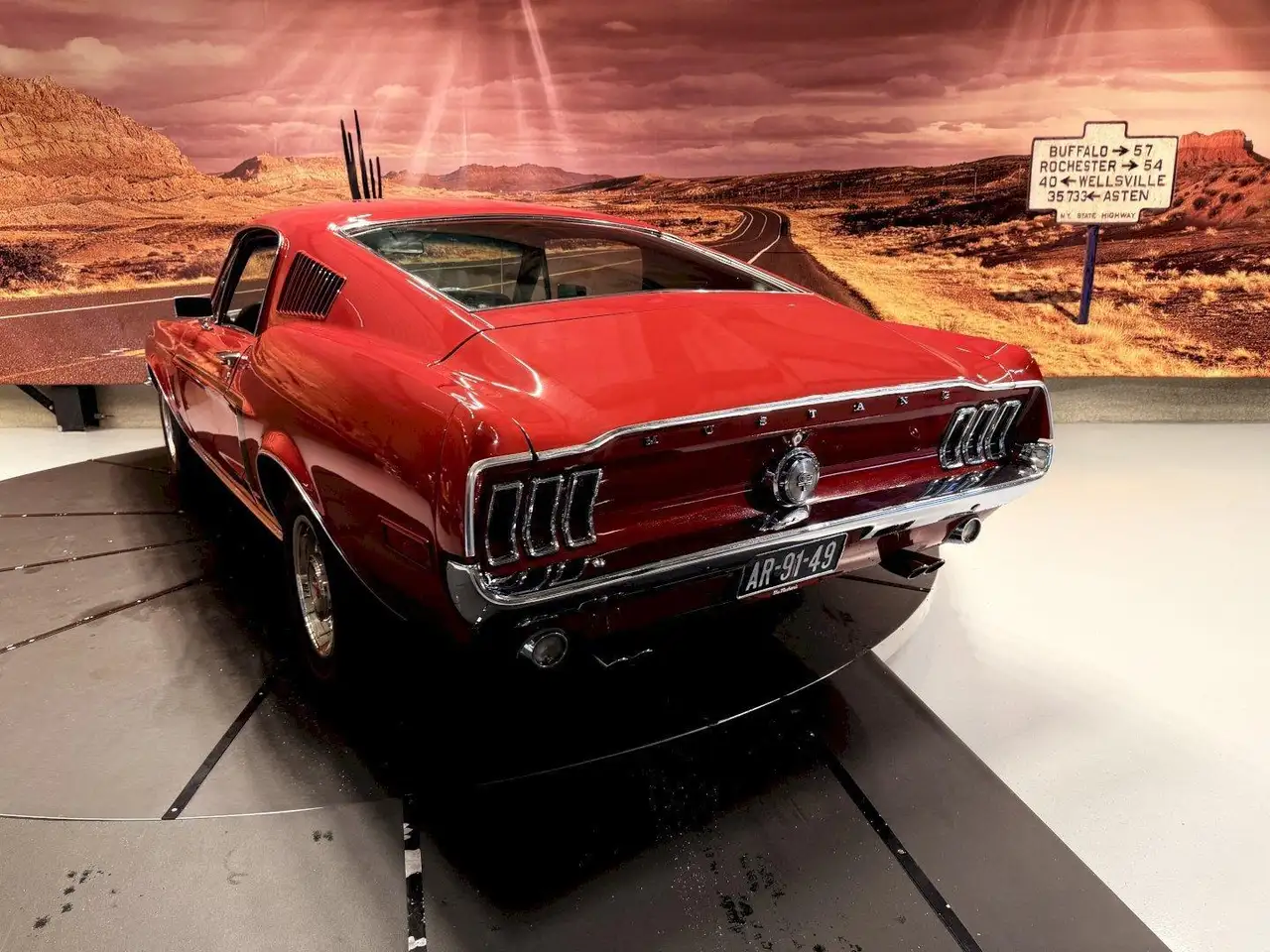 Ford Mustang Fastback, foto 3