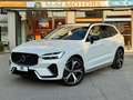 Volvo XC60 B4 (d) AWD automatico Ultimate Dark Bianco - thumbnail 1