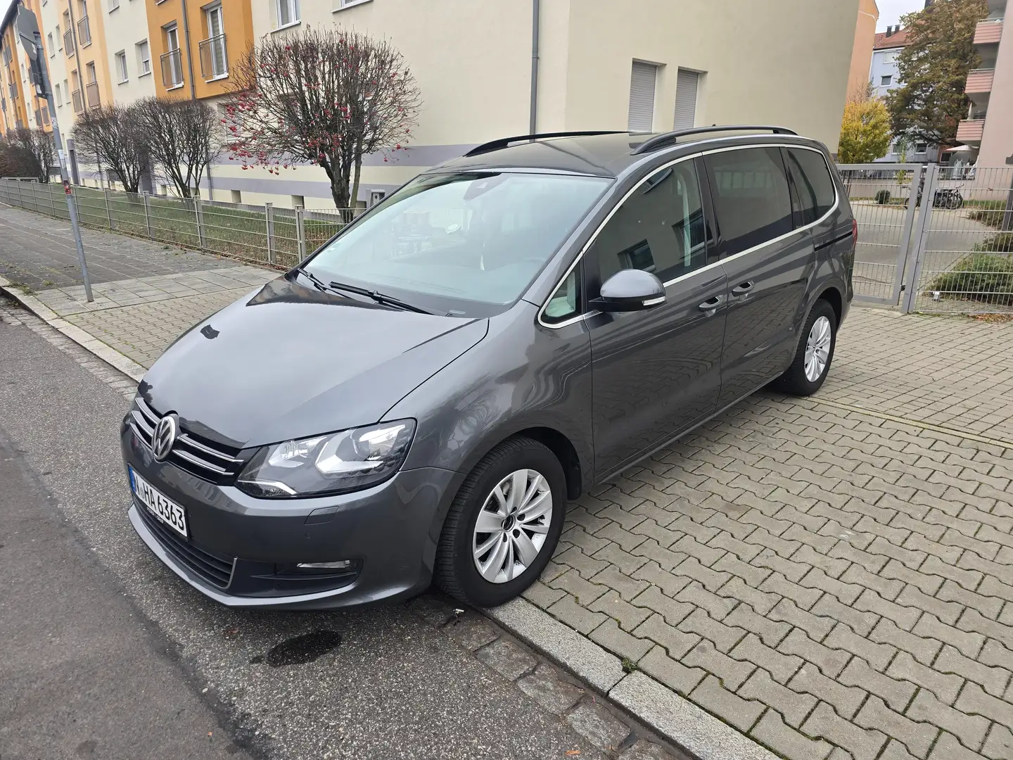 Volkswagen Sharan Comfortline BMT/Start-Stopp 7 Sitzer Grau - 1
