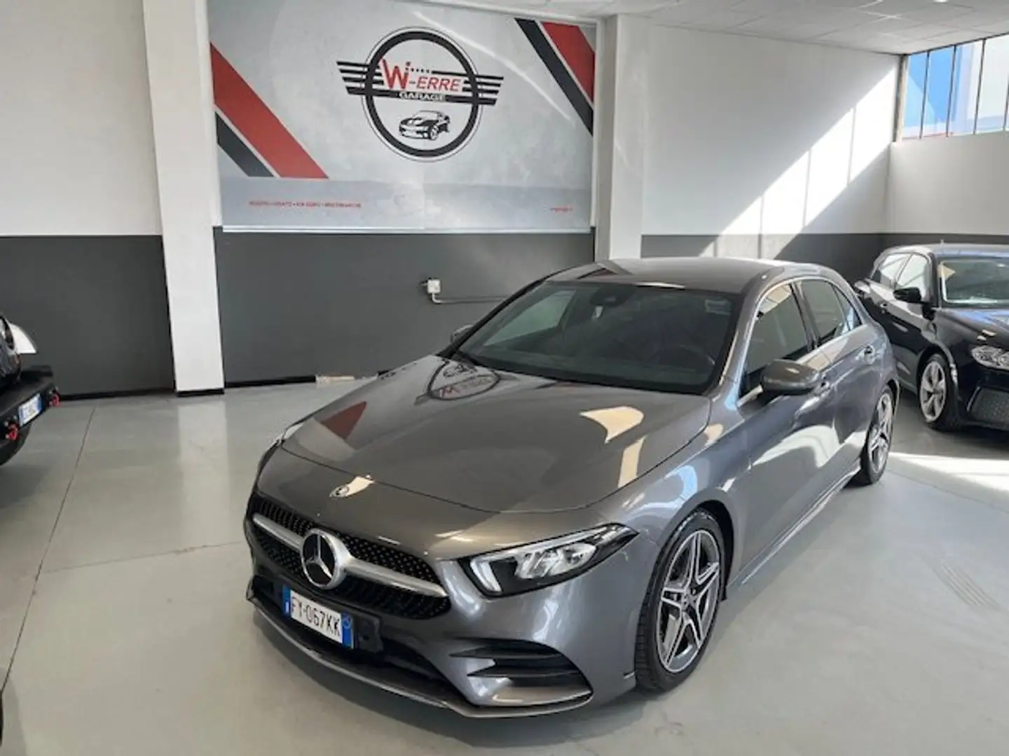 Mercedes-Benz A 200 A 200 Premium auto Gris - 1