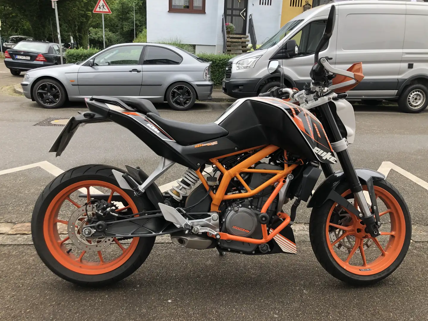 KTM 390 Duke White ABS bijela - 2