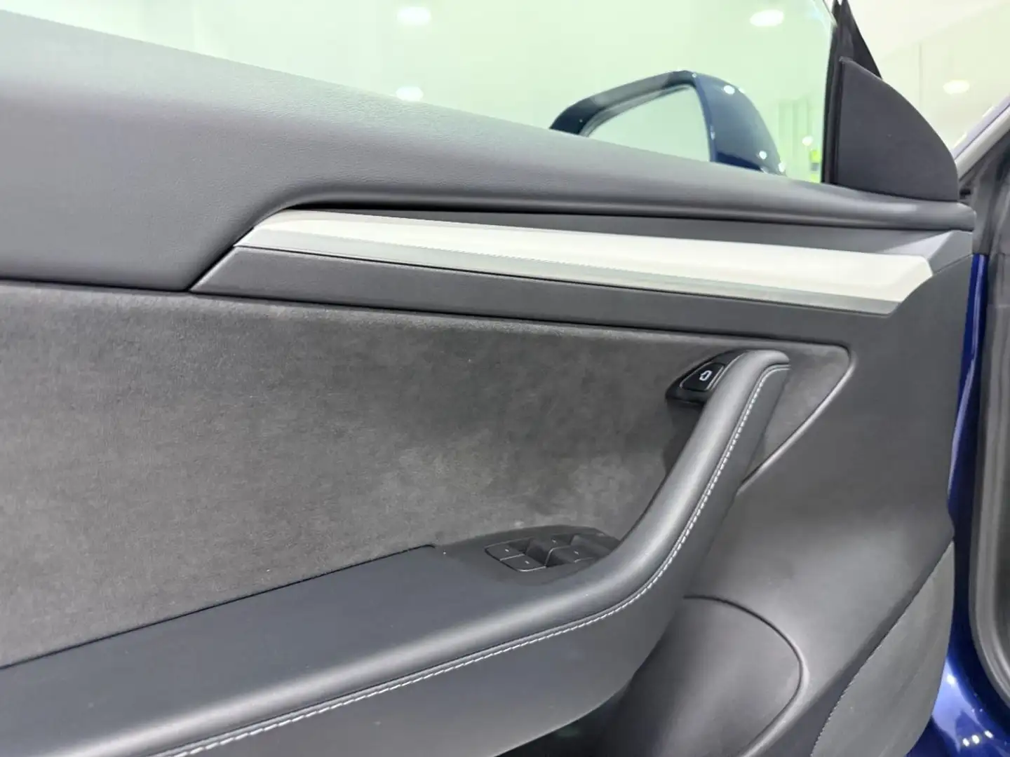 Tesla Model 3 Gran Autonomía  Dual Motor Blauw - 2