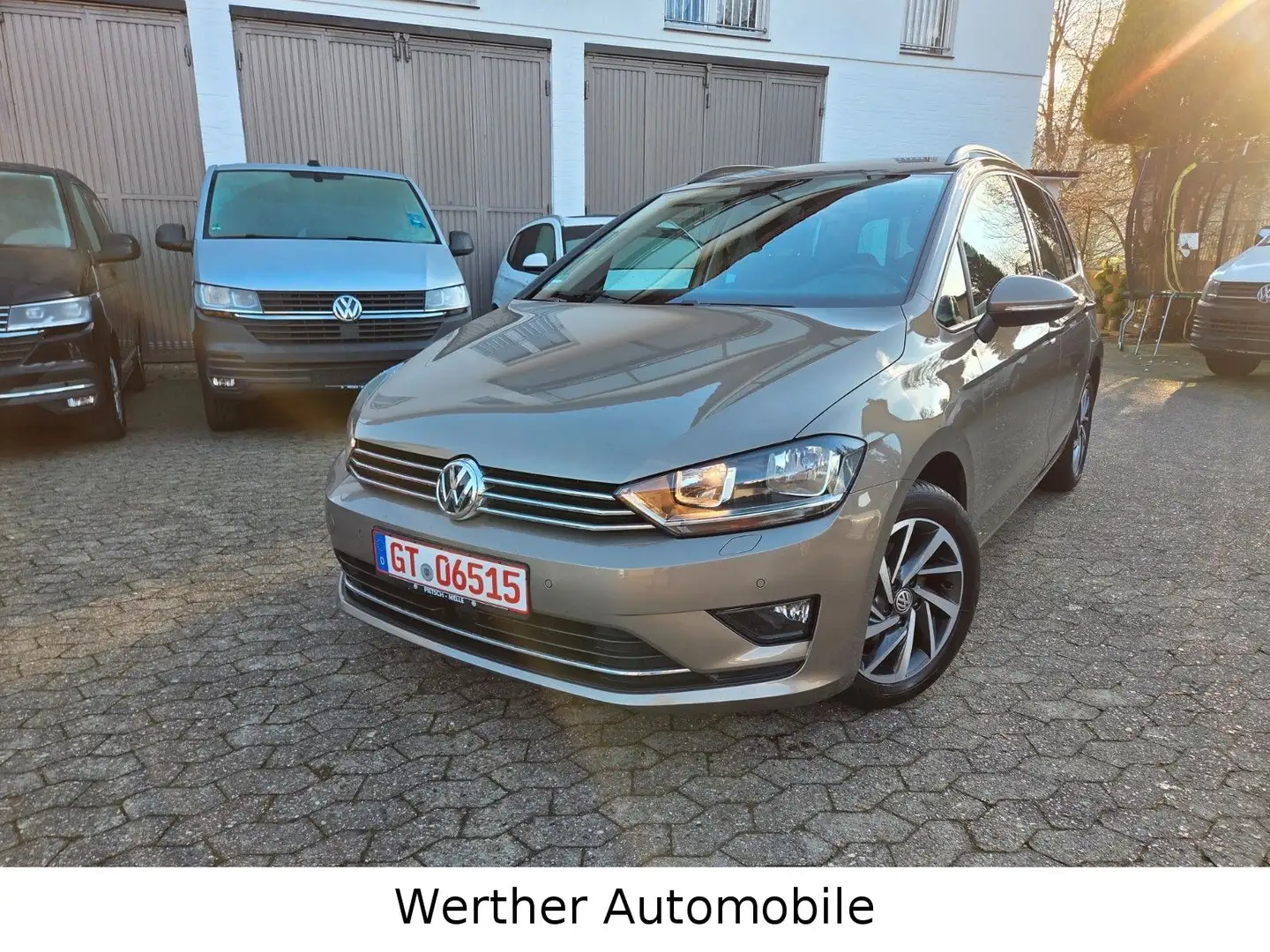 Volkswagen Golf Sportsvan VII Sound BMT/Navi/Automatik/ACC Gold - 2